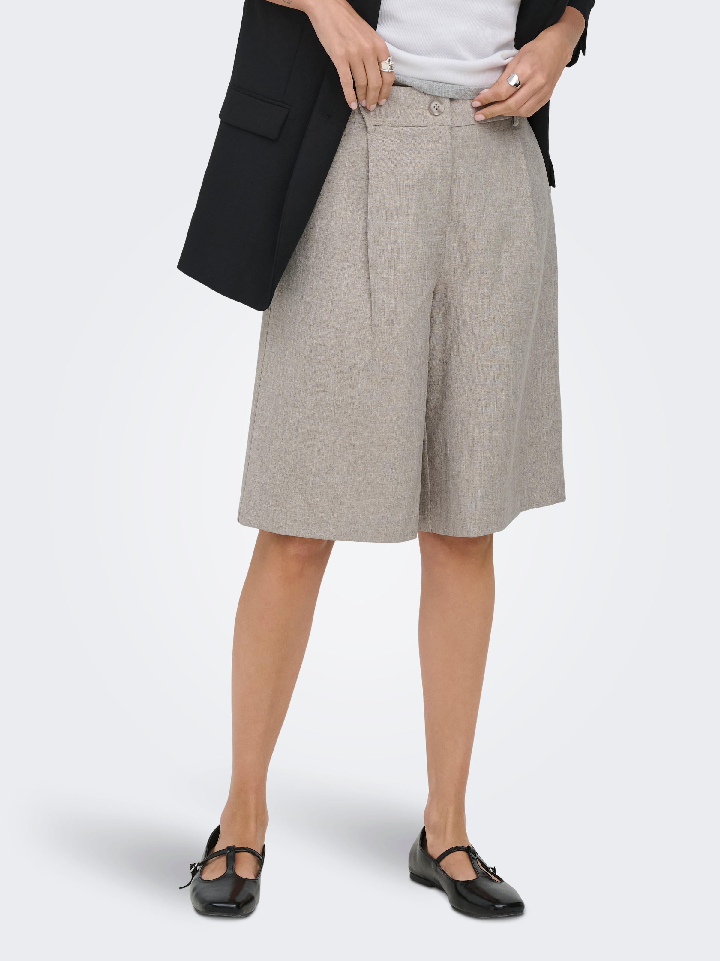 ONLY Bermudas »ONLLINDA HW MEL LONG SHORTS TLR NOOS«  Materialmix, loose fit, High Waist