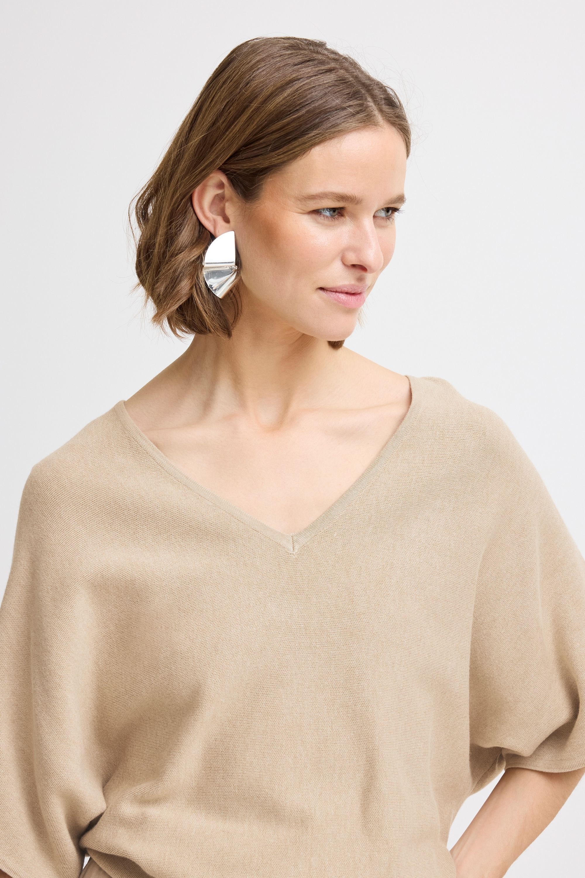 b.young Strickjacke »Pullunder BYMMMORLA VNECK SHORT SLEEVE -«