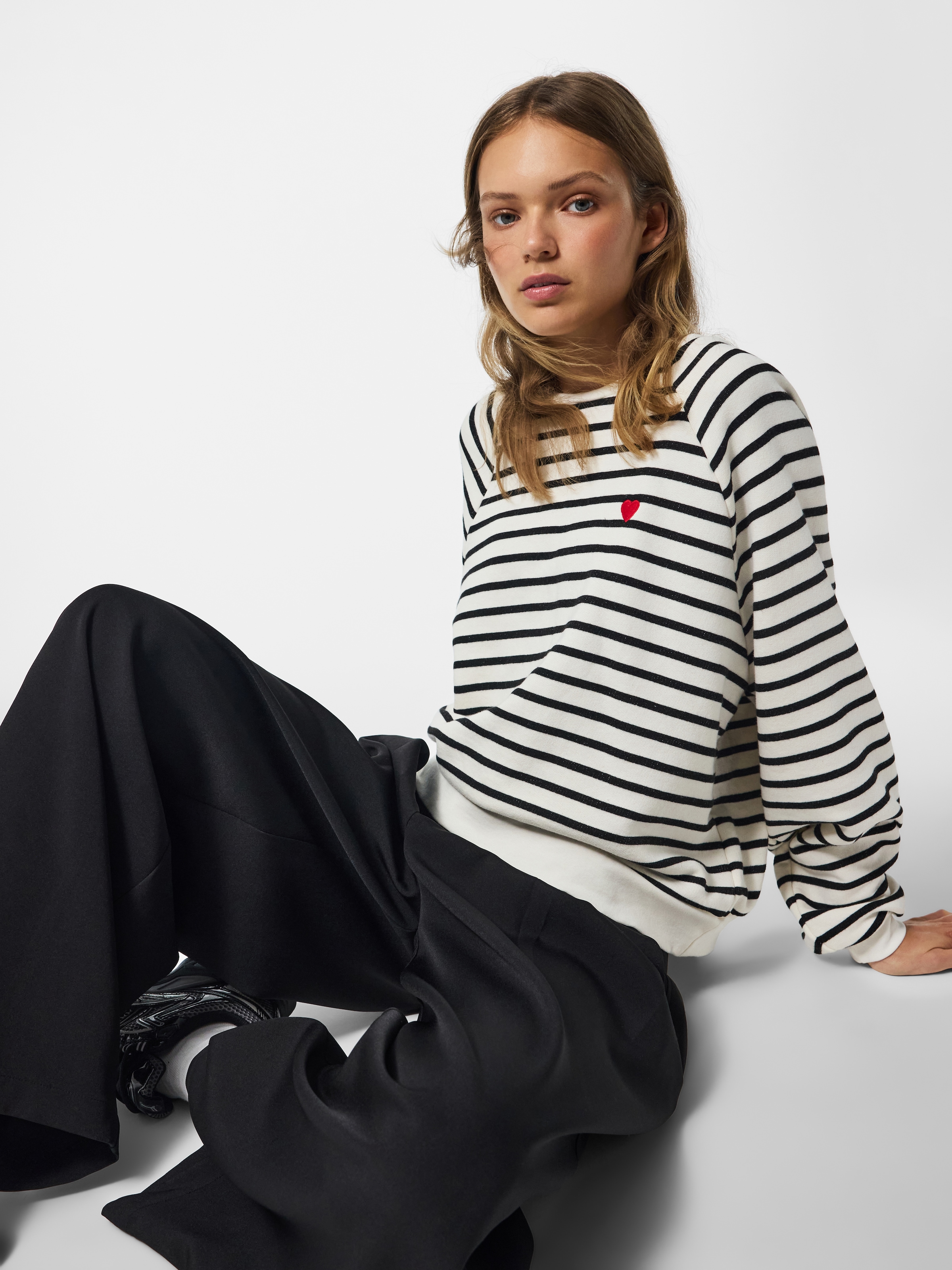 pieces Sweatshirt »PCGRETA LS EMB UB SWEAT FC«, Baumwollmischung, regular fit
