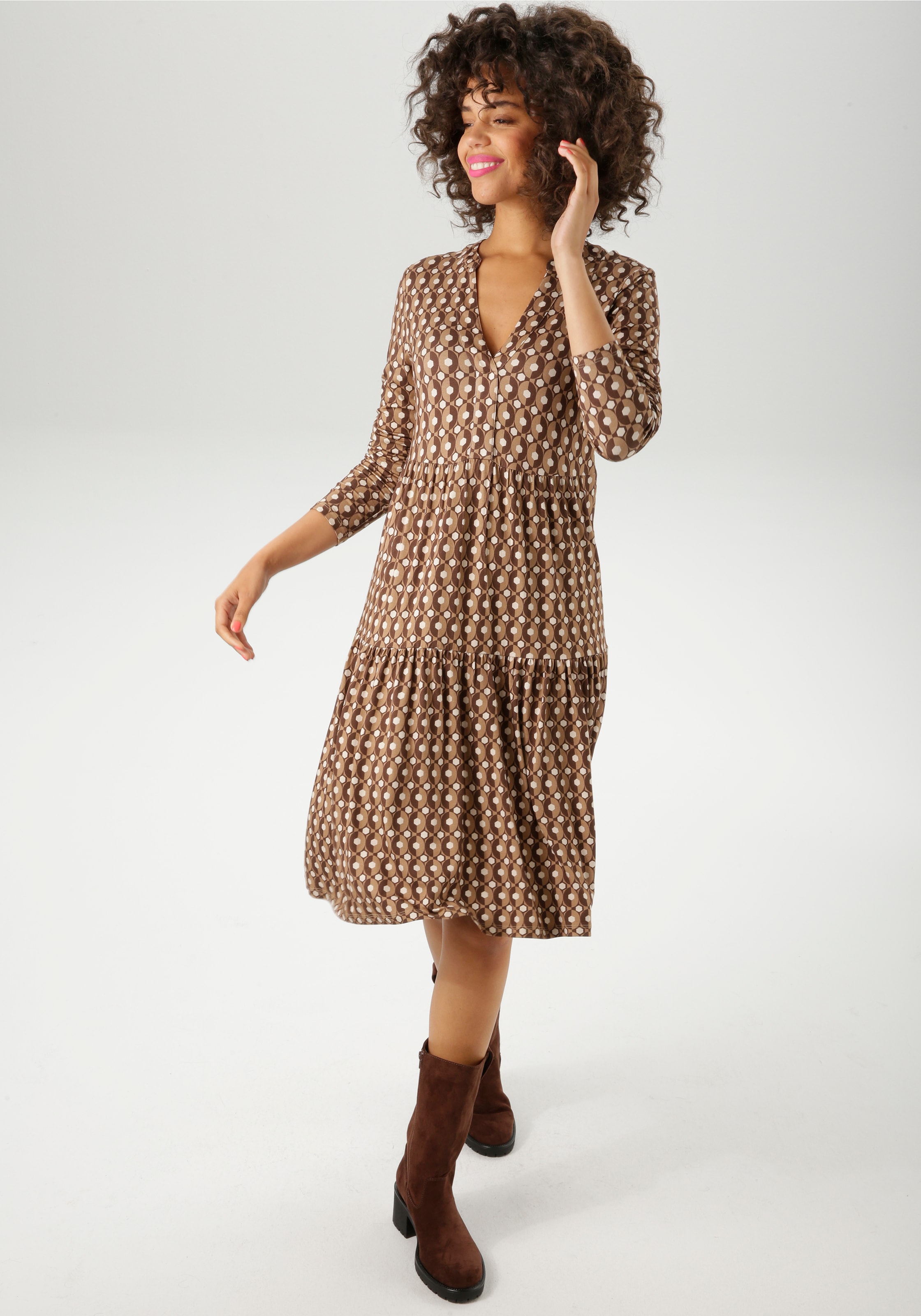 Aniston CASUAL Jerseykleid, mit farbharmonischem Retro-Muster - NEUE KOLLEKTION