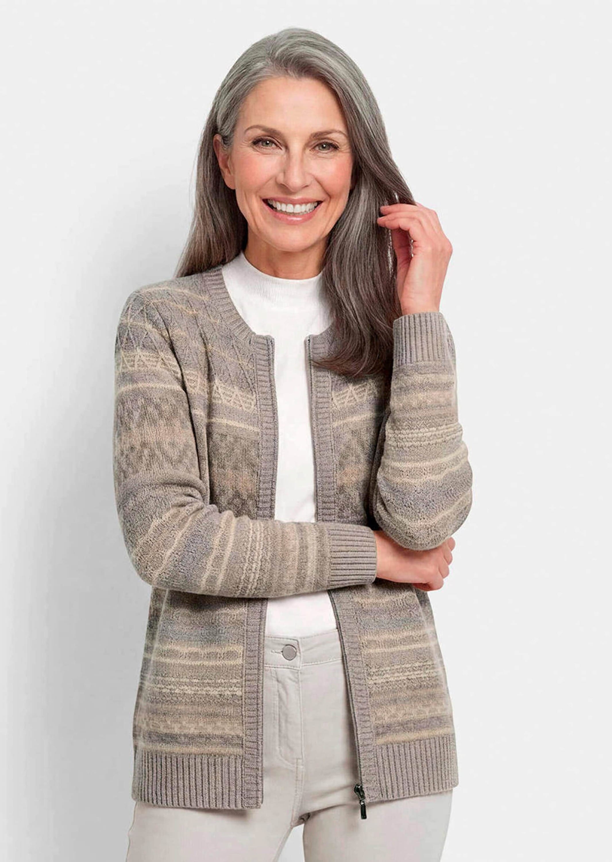 GOLDNER Strickjacke »Kurzgröße Warme Strickjacke mit Reißverschluss« Jaquard und Strukturstrick im Mix