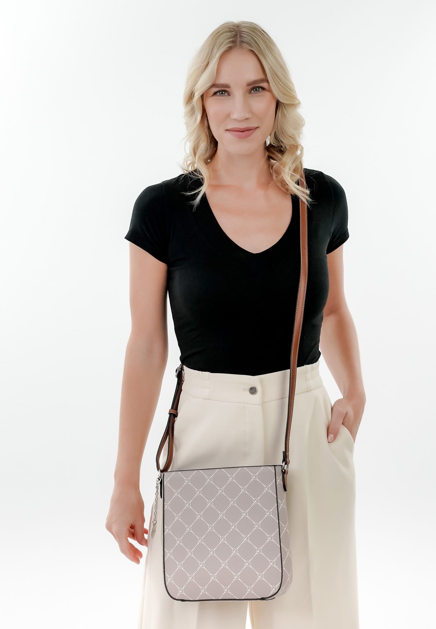 Tamaris Umhängetasche »Umhängetasche TAS Anastasia«