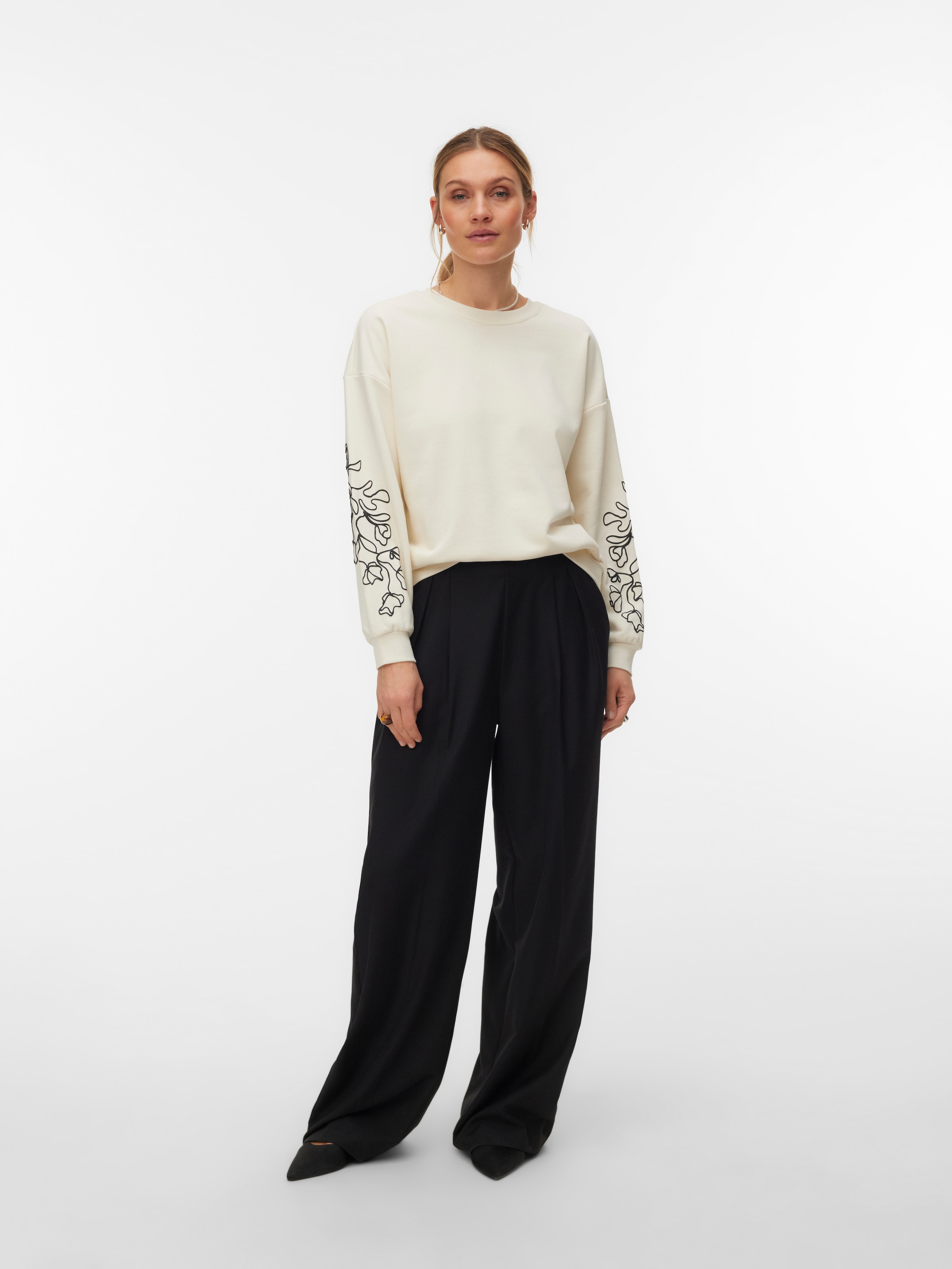 Vero Moda Sweatshirt »VMLADA L/S O-NECK SWEATSHIRT JRS BTQ«, Baumwollmischung, regular fit
