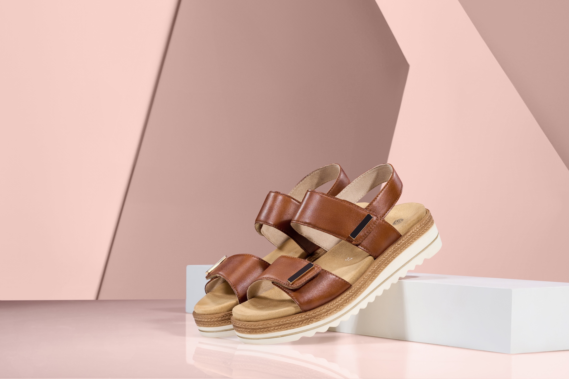 Remonte Keilsandalette, Riemchensandale, Bequemschuh mit Schmuckelementen