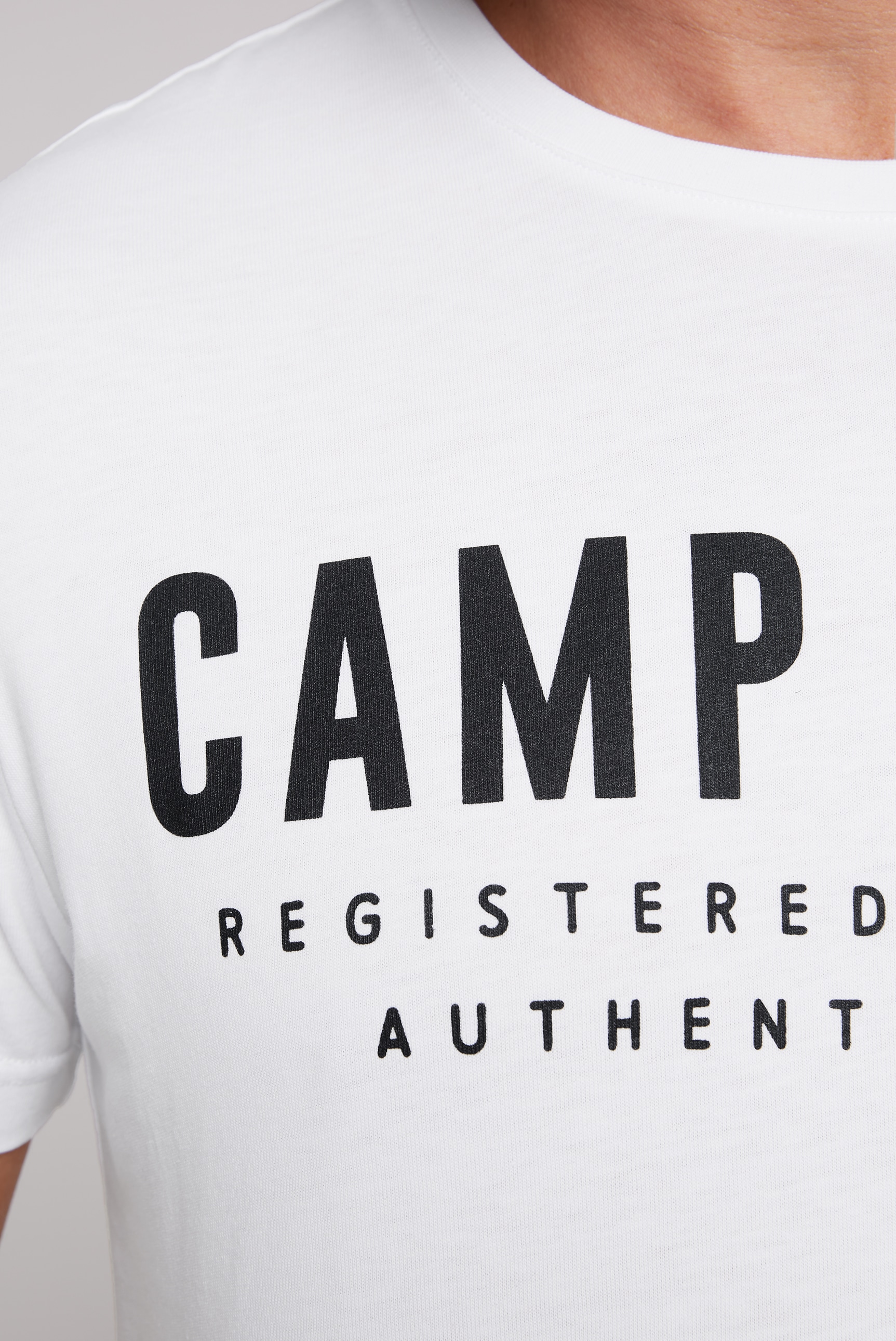 CAMP DAVID T-Shirt, mit Logo-Print auf der Vorderseite