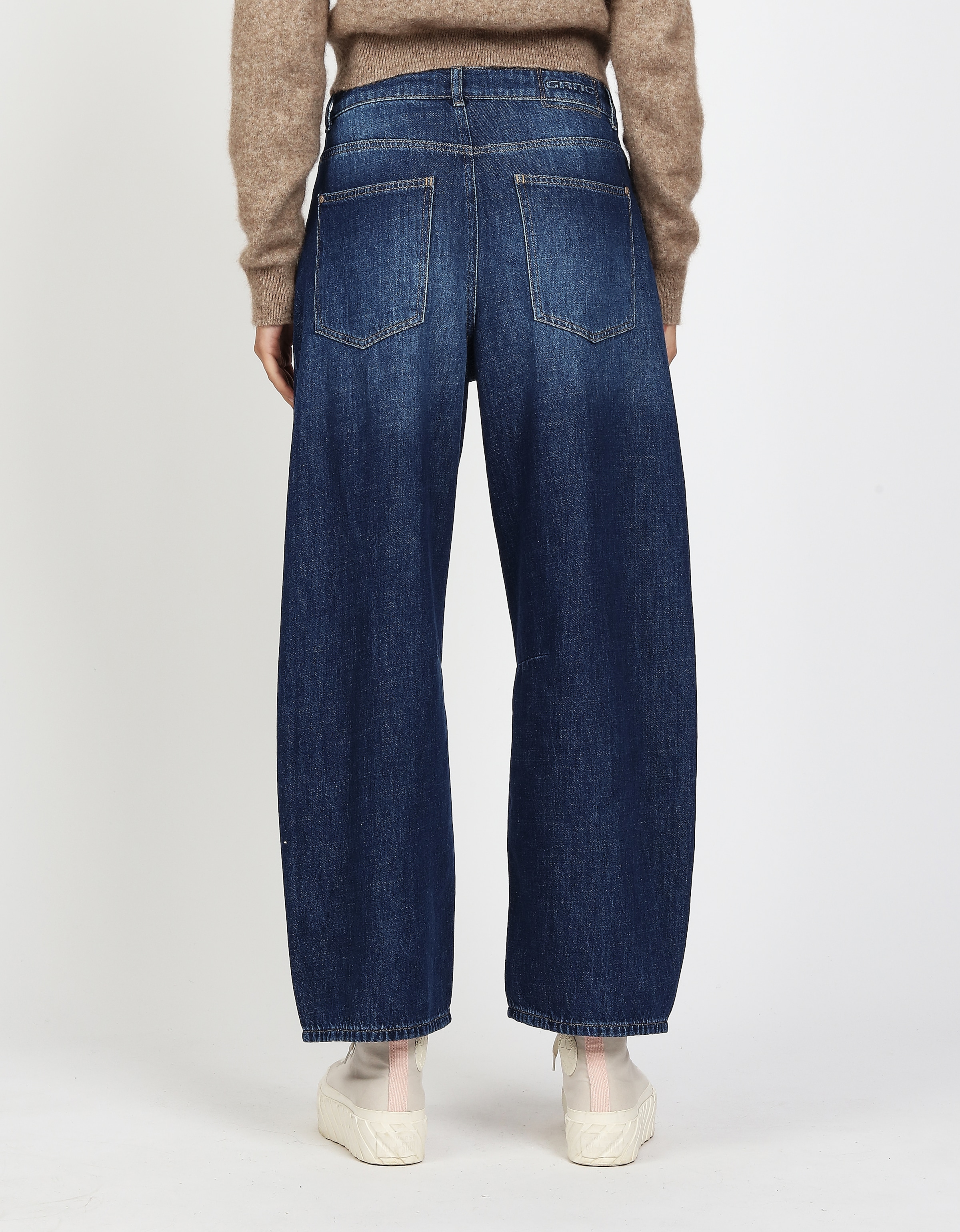 GANG Loose-fit-Jeans »94SARINA« mit Abnähern an Knie und Saum