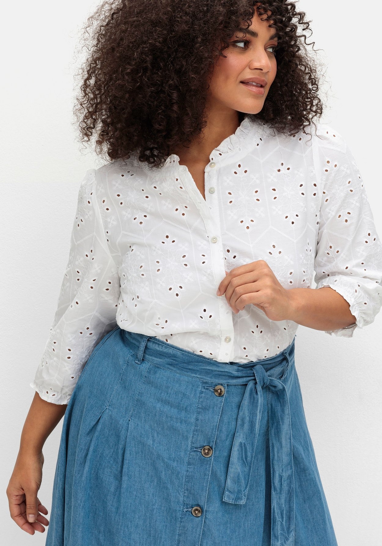 Sheego Rüschenbluse »Bluse aus Lochspitze«