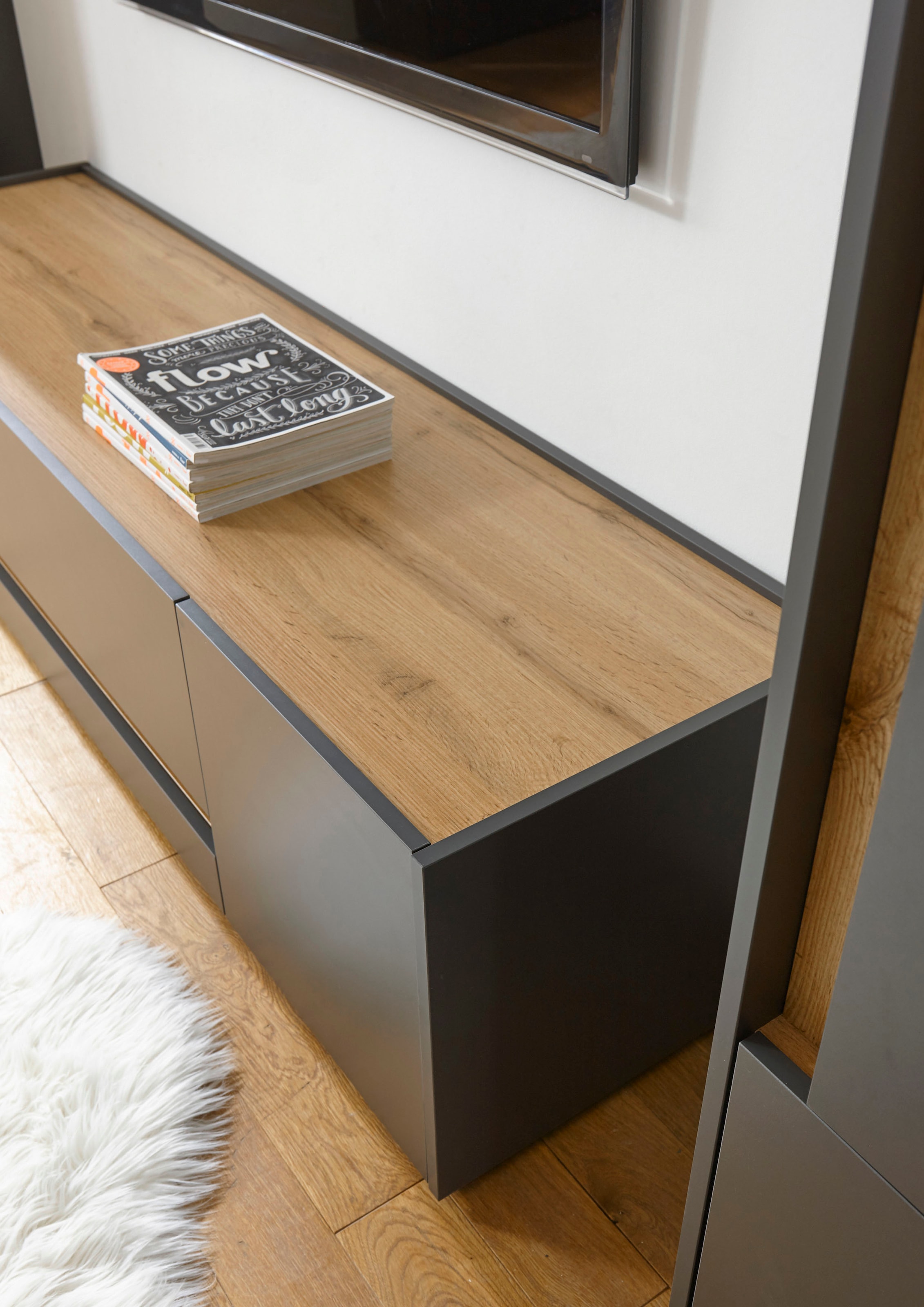 INOSIGN Wohnwand »City/Giron, moderne Anbauwand, Komplettset in vielen Farben verfügbar«, (Set, 4 St.), enthält zwei Vitrinen, ein Lowboard & ein Wandboard