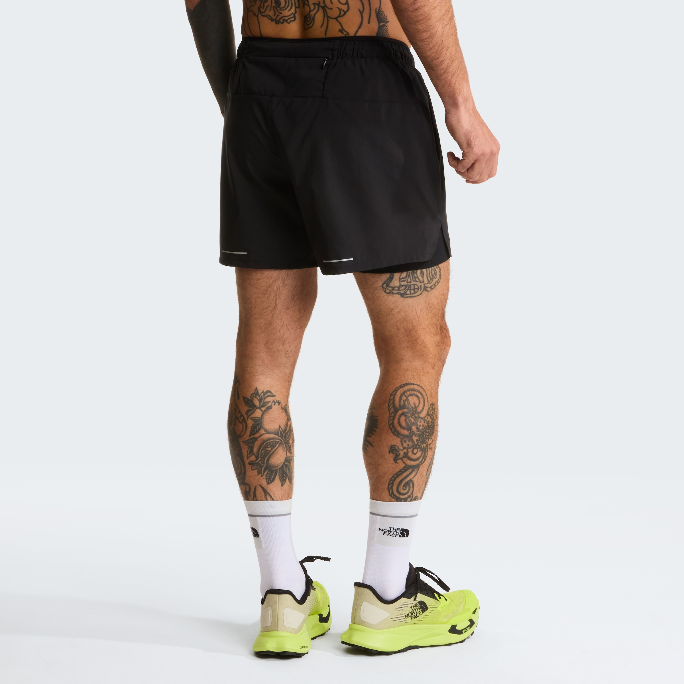 The North Face Trainingsshorts »M LIGHTBRIGHT 2IN1 SHORT 5IN«  aus Polyester, mit FlashDry™-Technologie, enge Passform