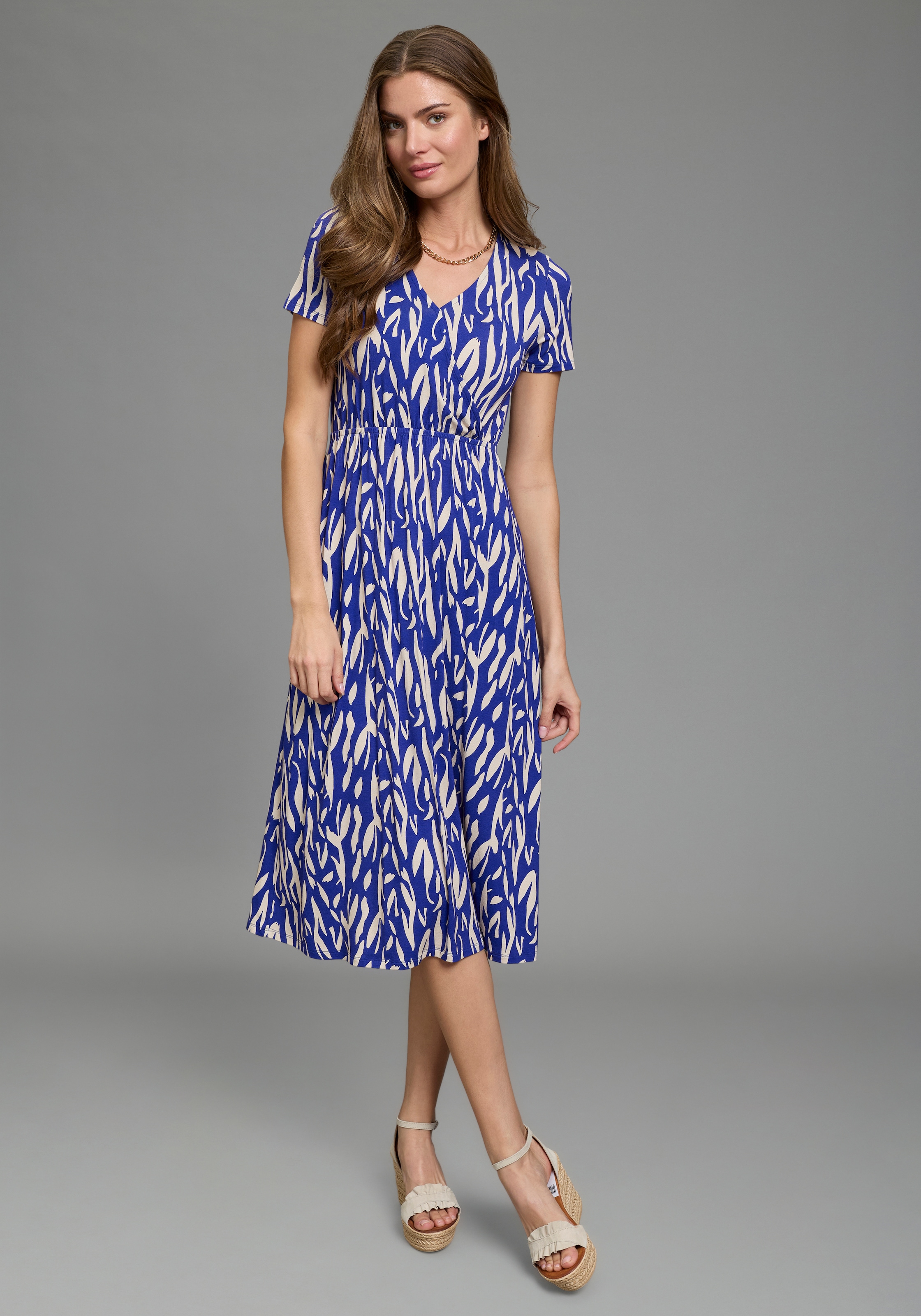 Laura Scott Sommerkleid casual Stil, für entspannte Tage, aus Viskose und Elasthan, Kurzarm