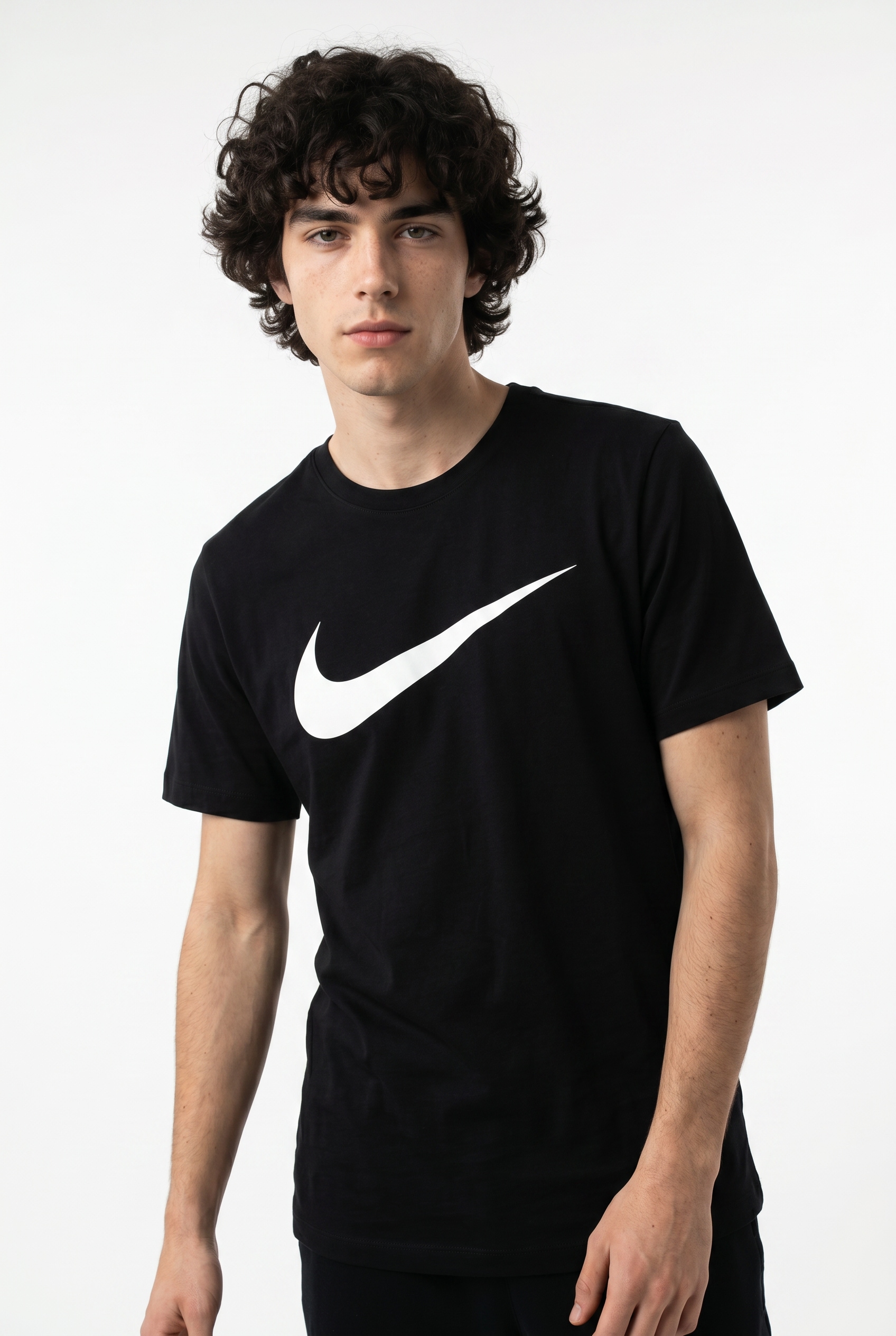 Nike Sportswear T-Shirt »M NSW TEE ICON SWOOSH« mit auffälliger Grafik auf der Brust, Kurzarm-Design, aus Baumwolle