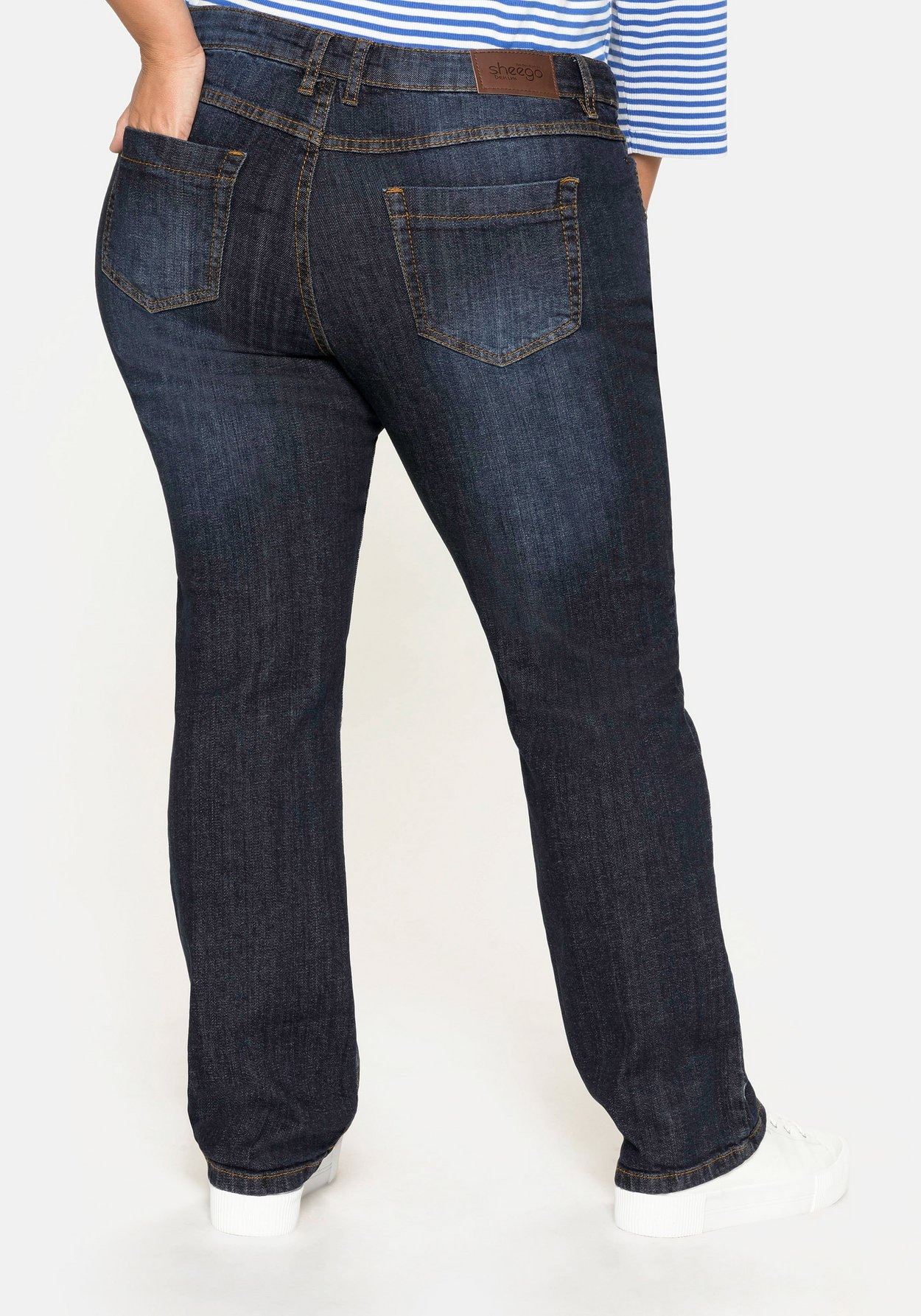 Sheego Stretch-Jeans »Jeans »Die Gerade« mit Used-Effekten«