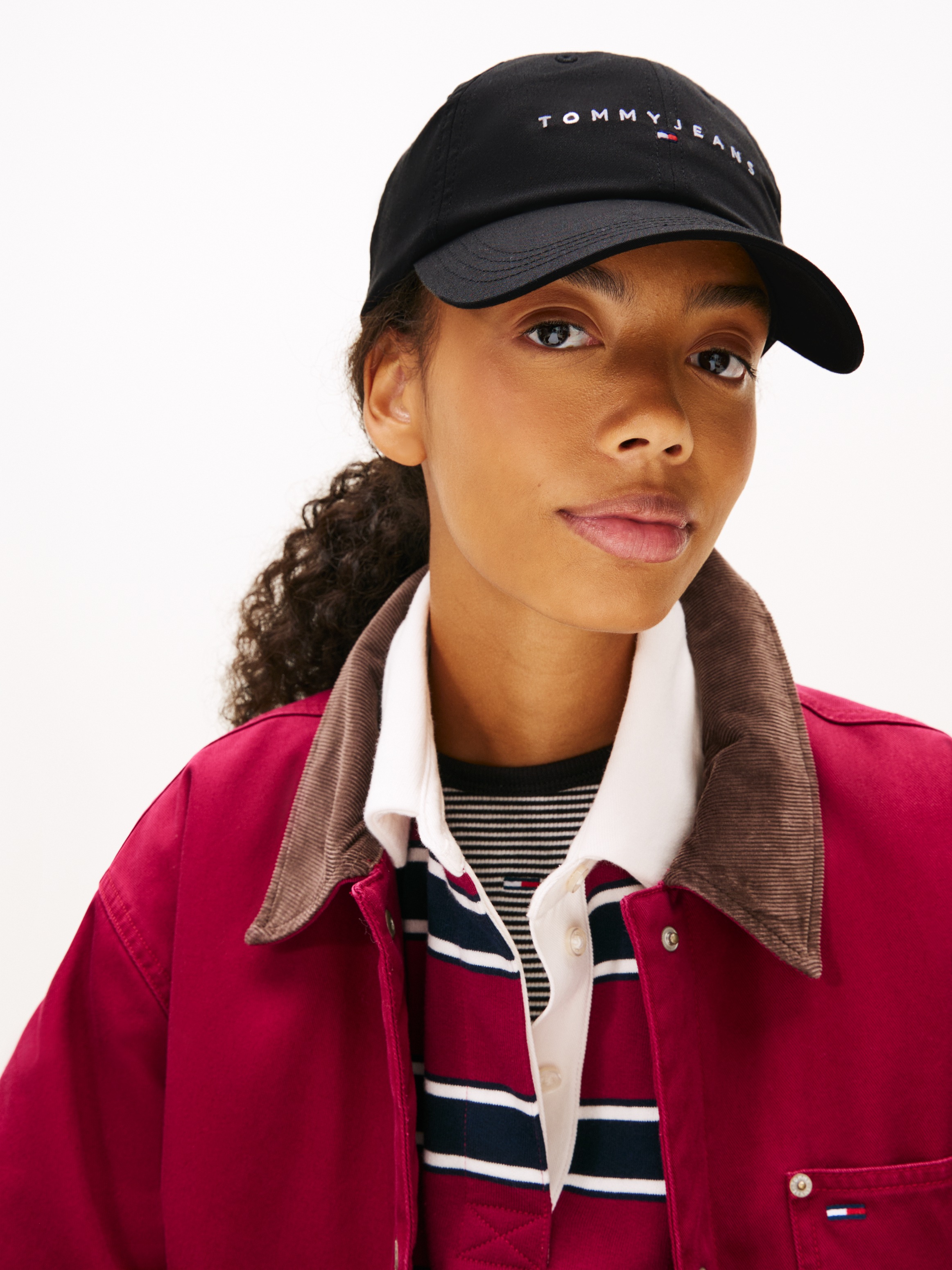 Tommy Jeans Baseball Cap »TJW LINEAR LOGO 6 PANEL CAP« mit Logostickerei UNISEX