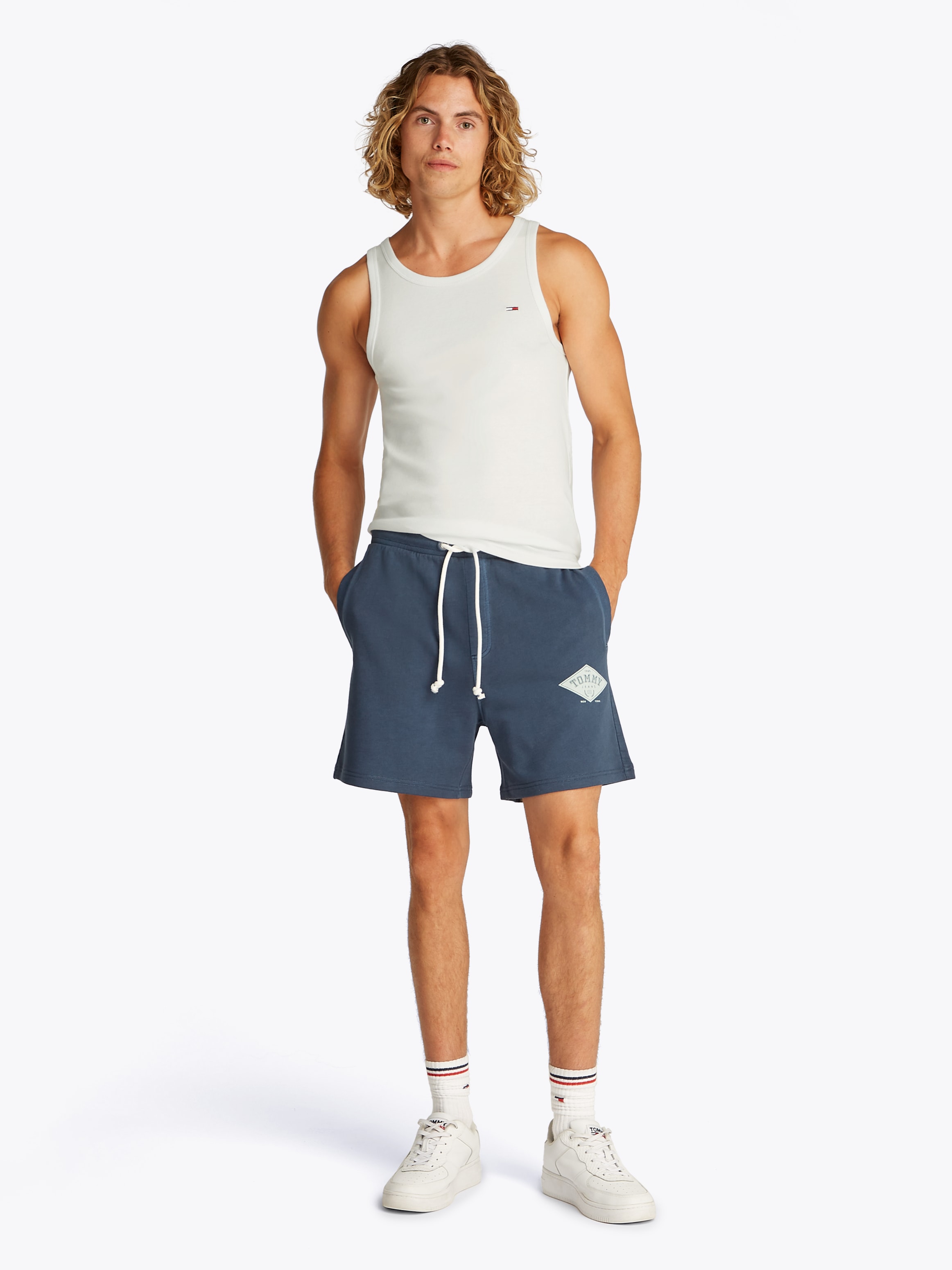 Tommy Jeans Tanktop »TJM XSLIM 2PCK RIB TANK EXT«, (Packung, 2 tlg., 2er), mit gerippter Struktur