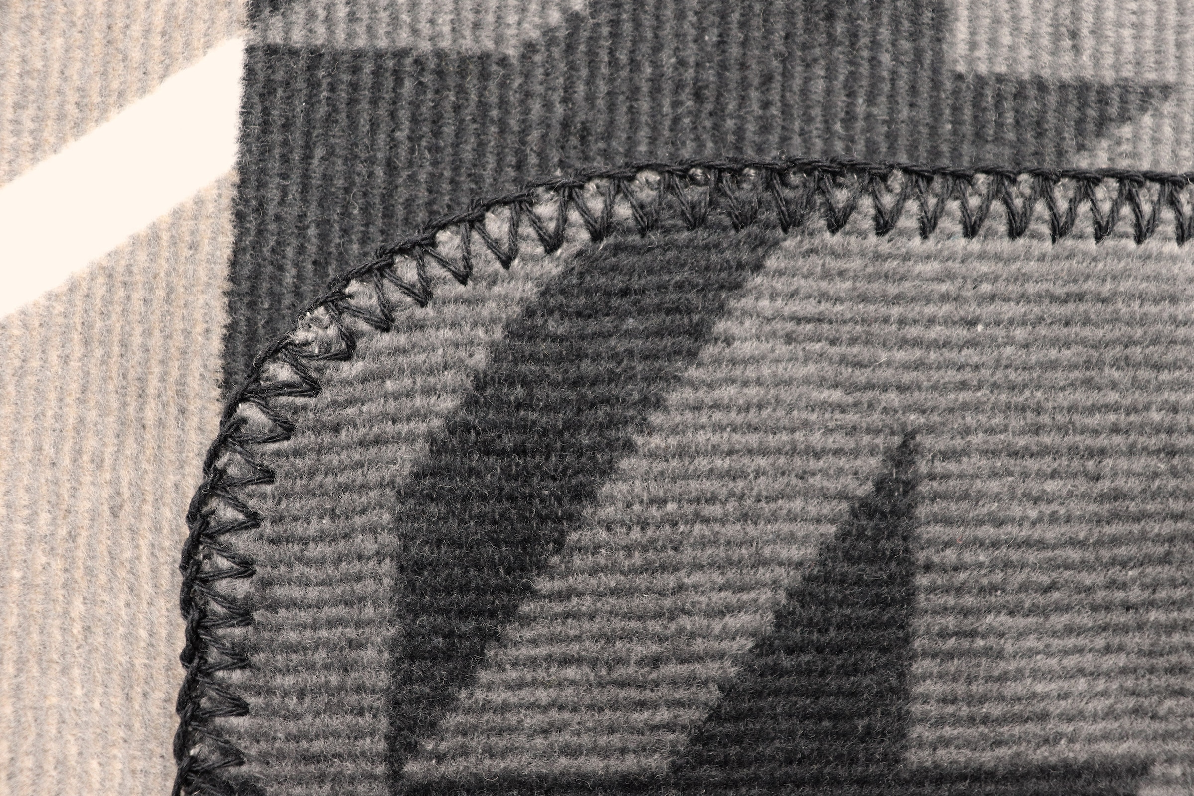 Biederlack Wohndecke »Heritage« moderne Streifen mit Hahnentritt