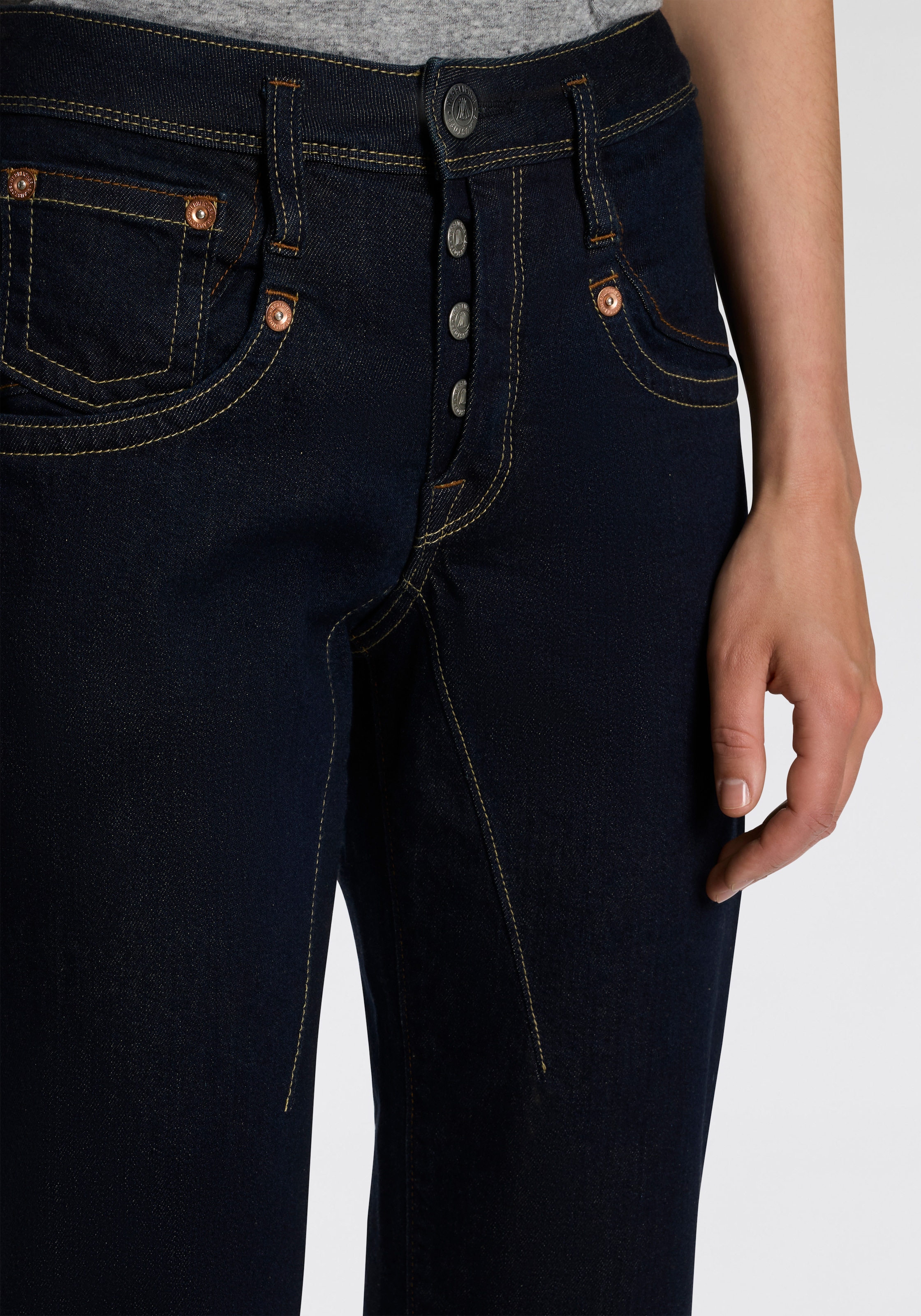 Herrlicher Boyfriend-Jeans »Shyra Tap Denim Comfort«, mit Umschlagsaum