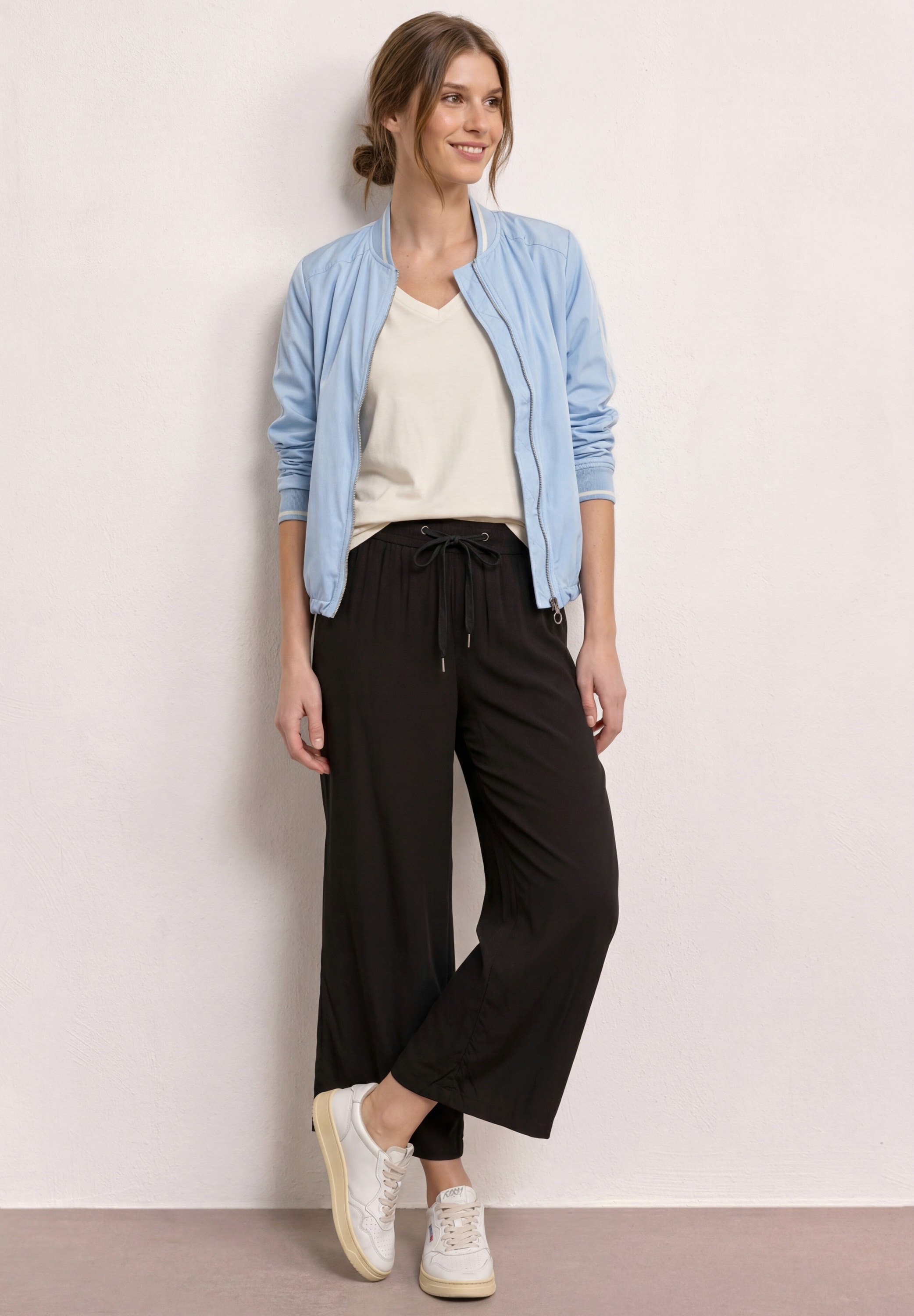 STREET ONE Stoffhose »Style Emee«  3/4-Sommerhose mit elastischem Bund und Tunnelzug