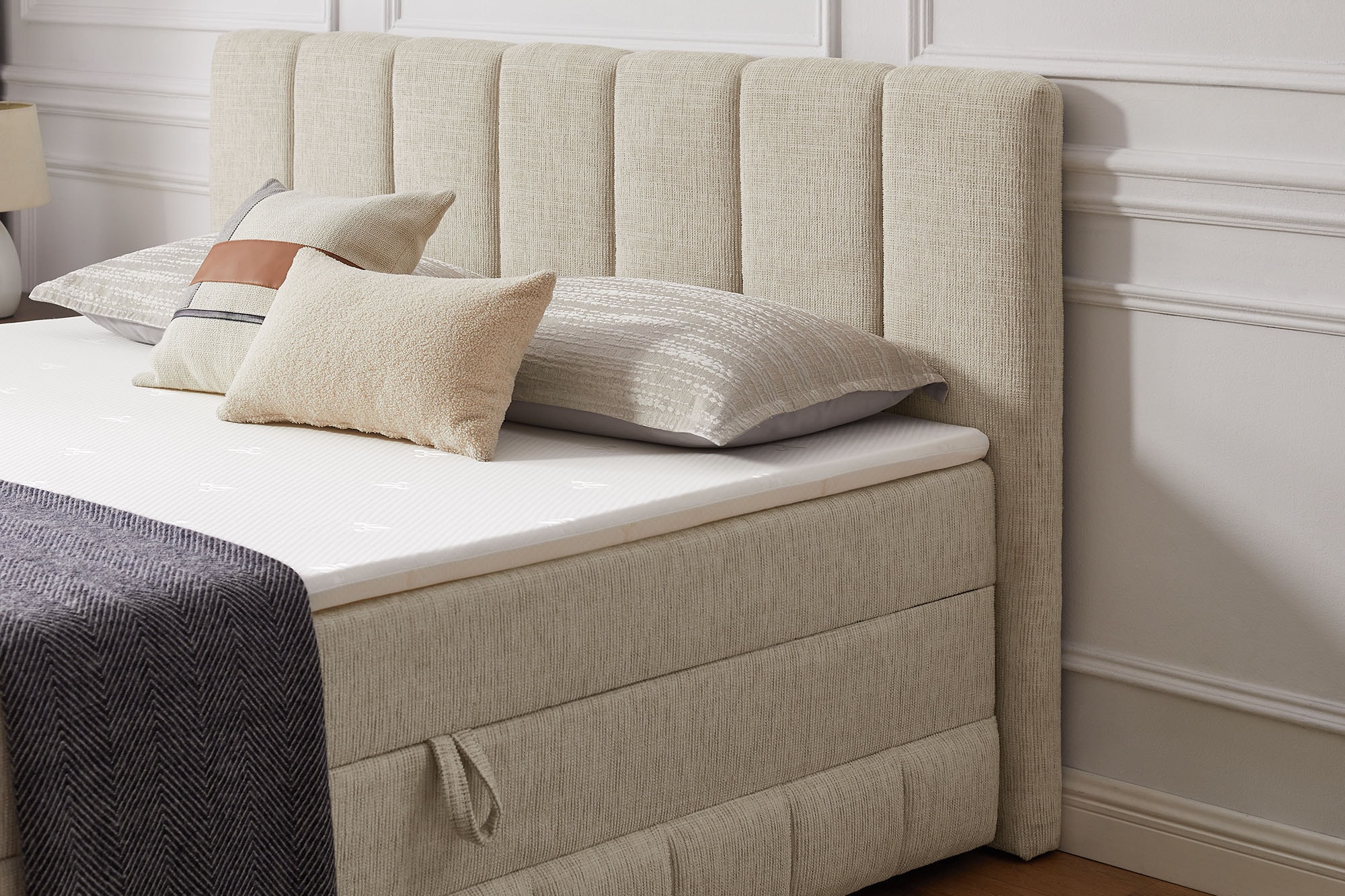 OTTO home Boxbett »Likely inkl. Bettkasten, Liegefläche 180x200 cm, in Boxspring-Optik« inkl. Topper, erhältlich in verschiedenen Farben