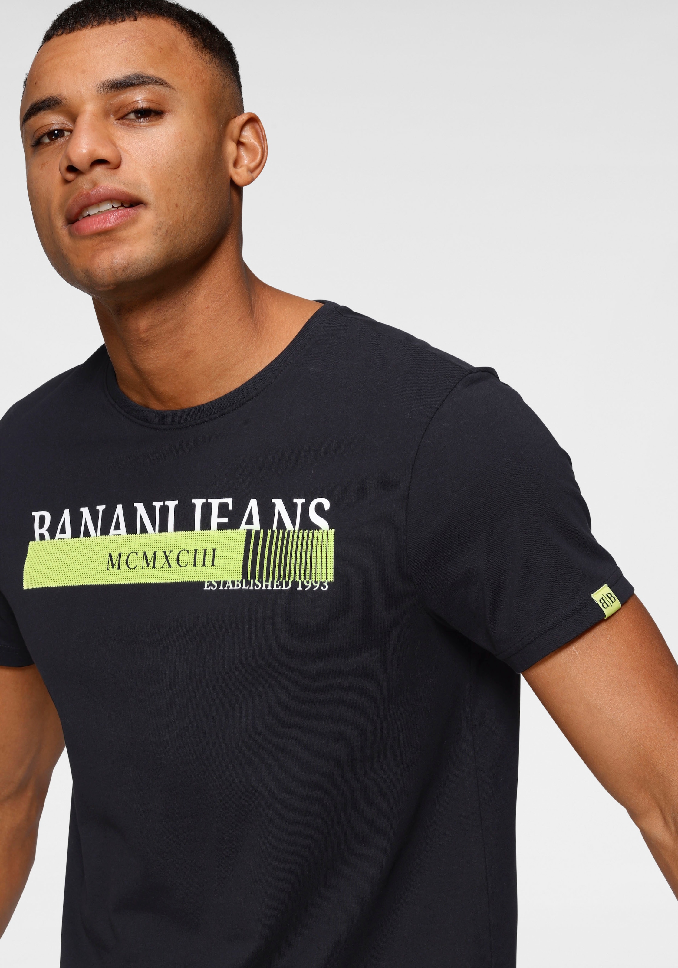 Bruno Banani T-Shirt, mit neonfarbenen Print shoppen online bei OTTO