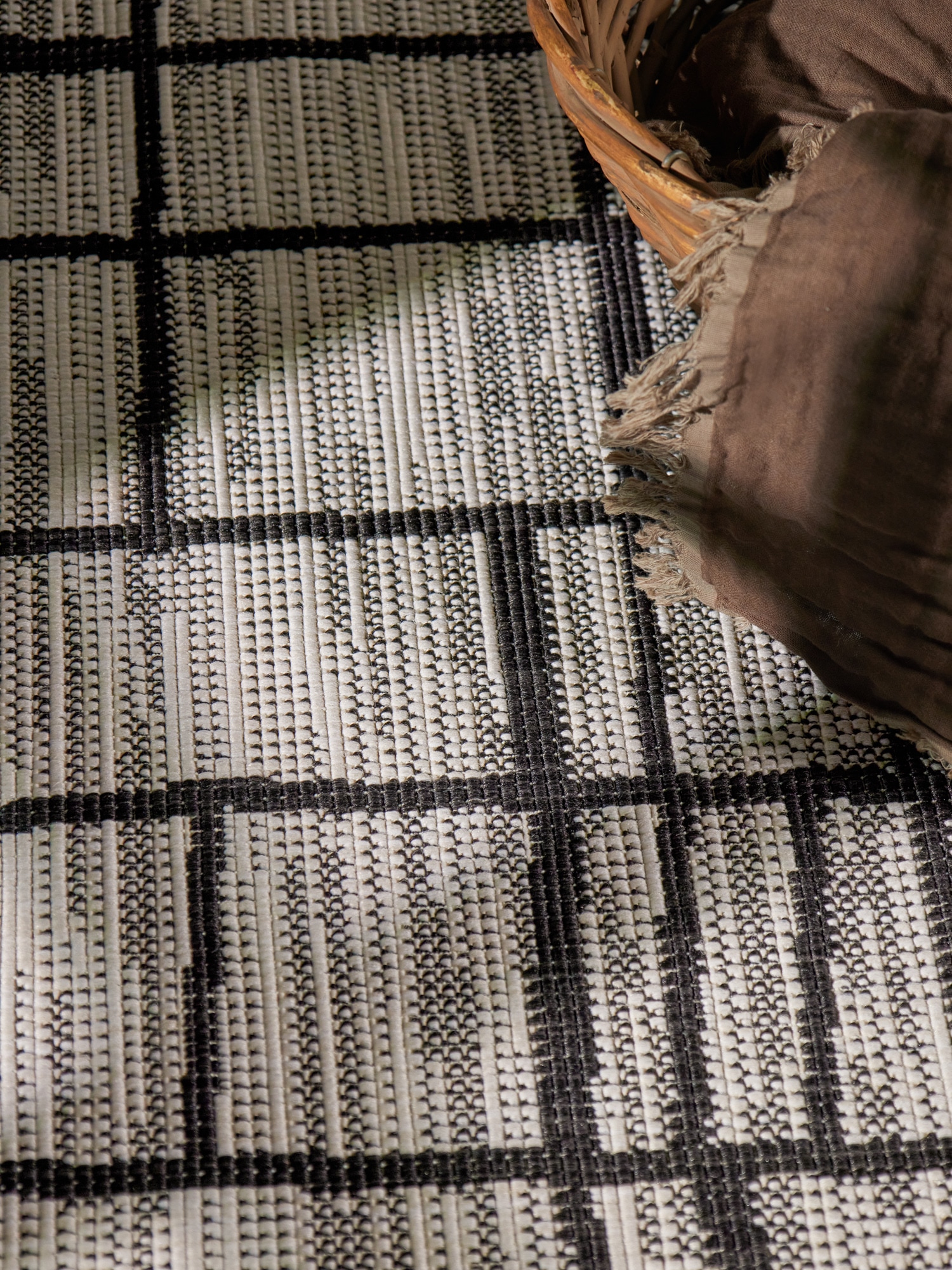 Ted Baker Teppich »Crouch« rund 8 mm Höhe Designteppich, Wetterfest, Pflegeleicht, Modern, Wohnzimmer, Terrasse