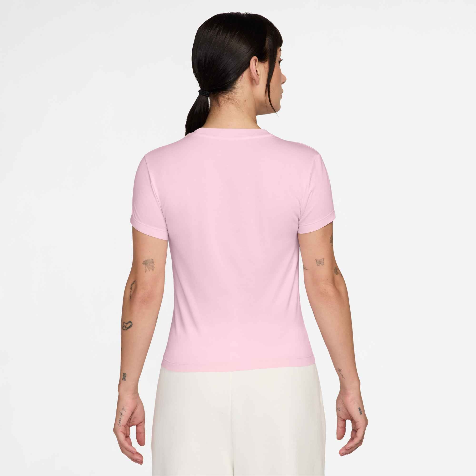 Nike Sportswear T-Shirt »W NSW CHLLKNT MODCRP TMATO TEE« Print T-Shirt, aus Viskose, Baumwolle und Elasthan,