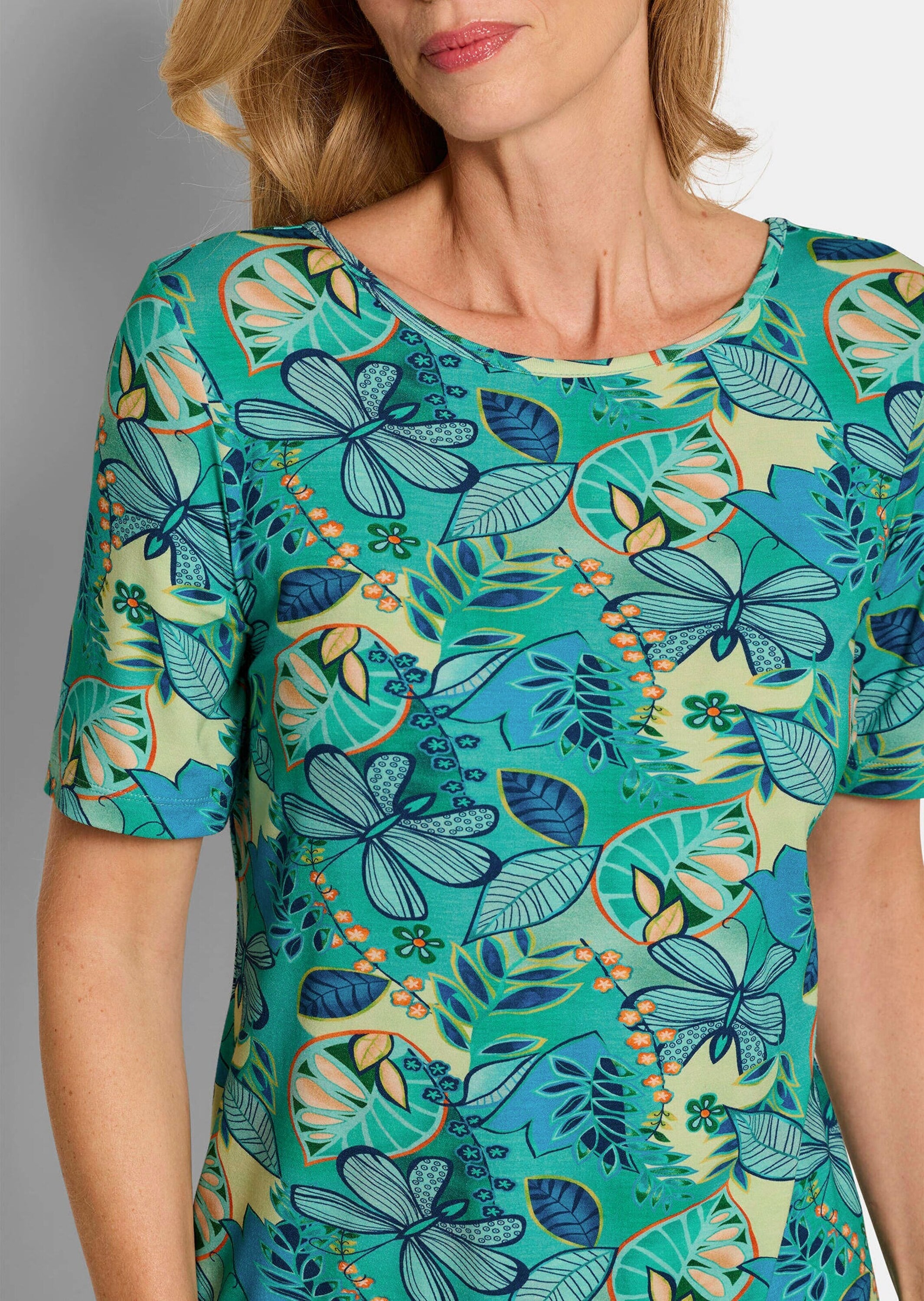 GOLDNER Kurzarmshirt »Kurzgröße Cityshirt mit floralem Print« stretchbequemer Viskosejersey