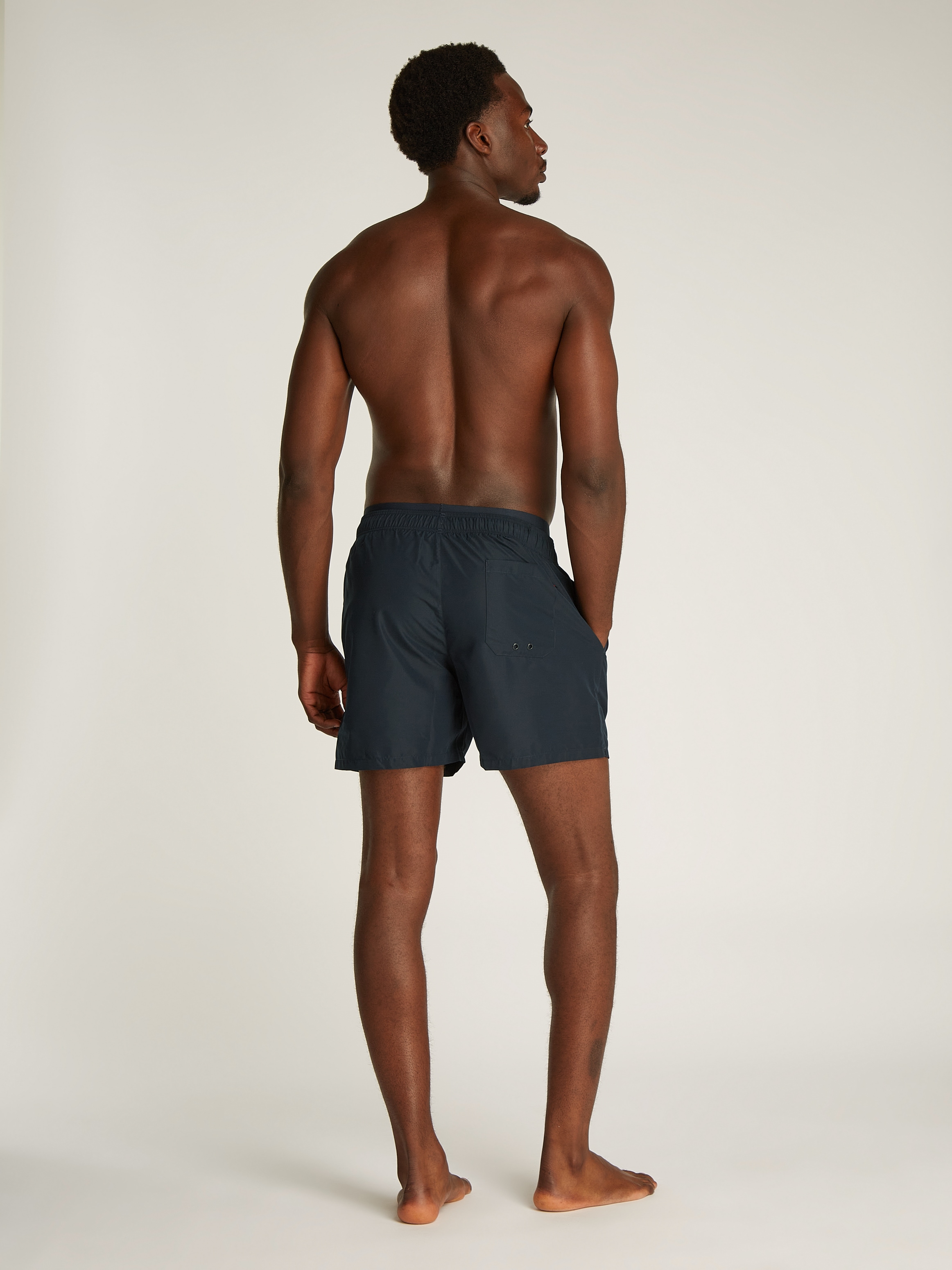 Tommy Hilfiger Swimwear Badeshorts »MEDIUM DRAWSTRING DW«, mit Bindeband, mit Logoschriftzug