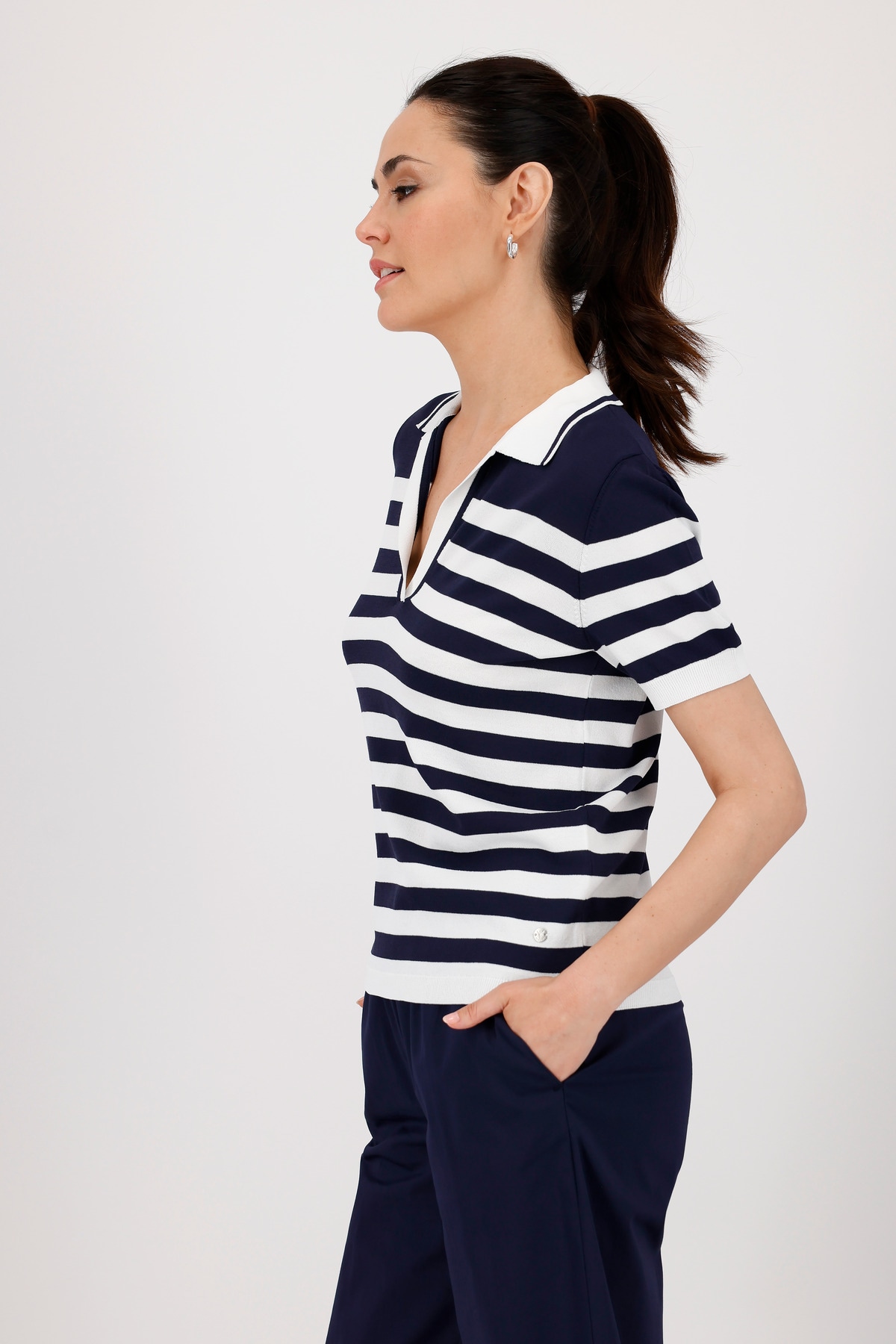 Monari Polokragenpullover »Pullover Polo Ringel«, Mit V-Ausschnitt