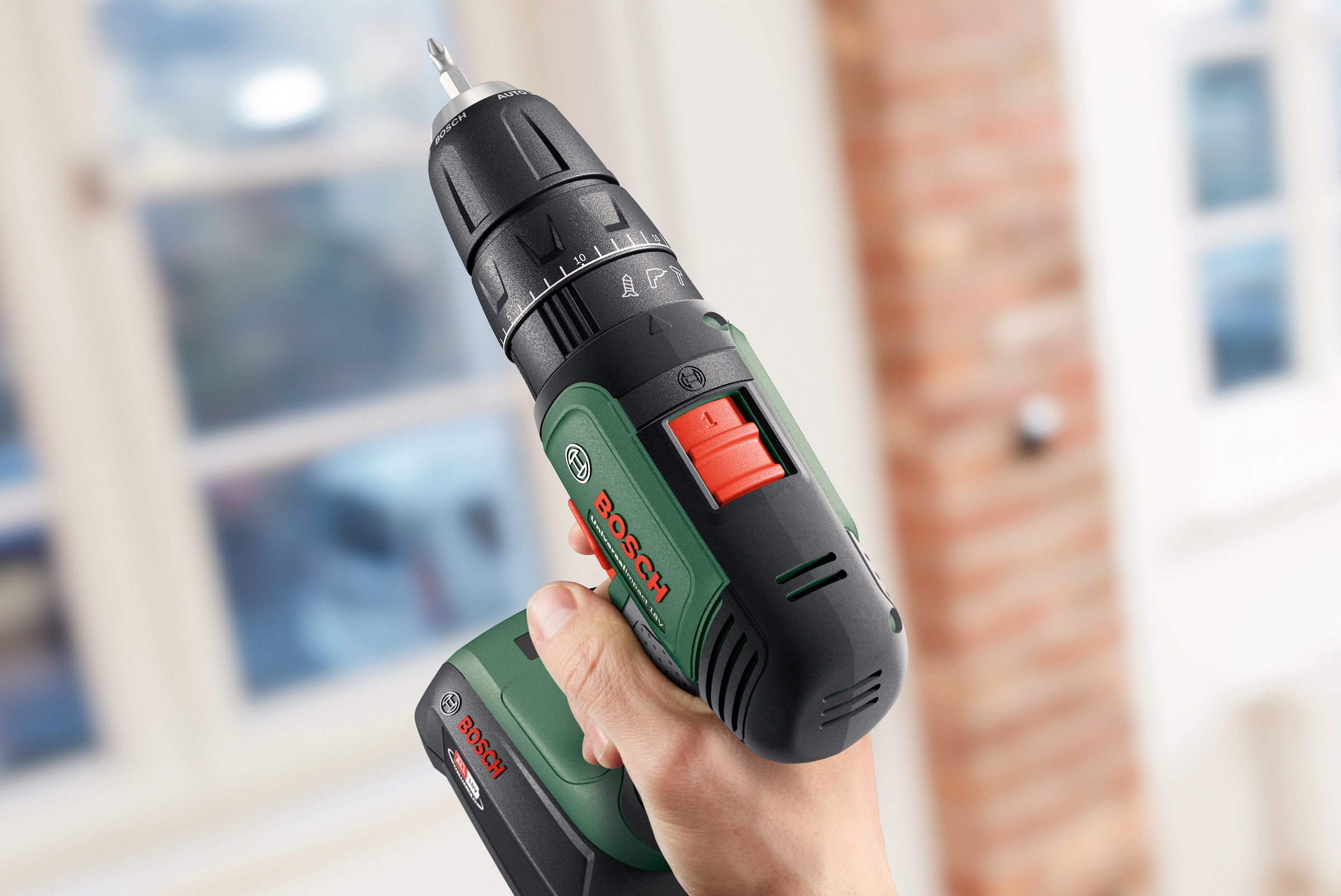 Bosch Home & Garden Akku-Schlagschrauber »UniversalImpact 18V + 46AC set + AL18V-20«, (Set), Akku-Schlagbohrschrauber in Systembox S, mit umfangreichem Zubehör