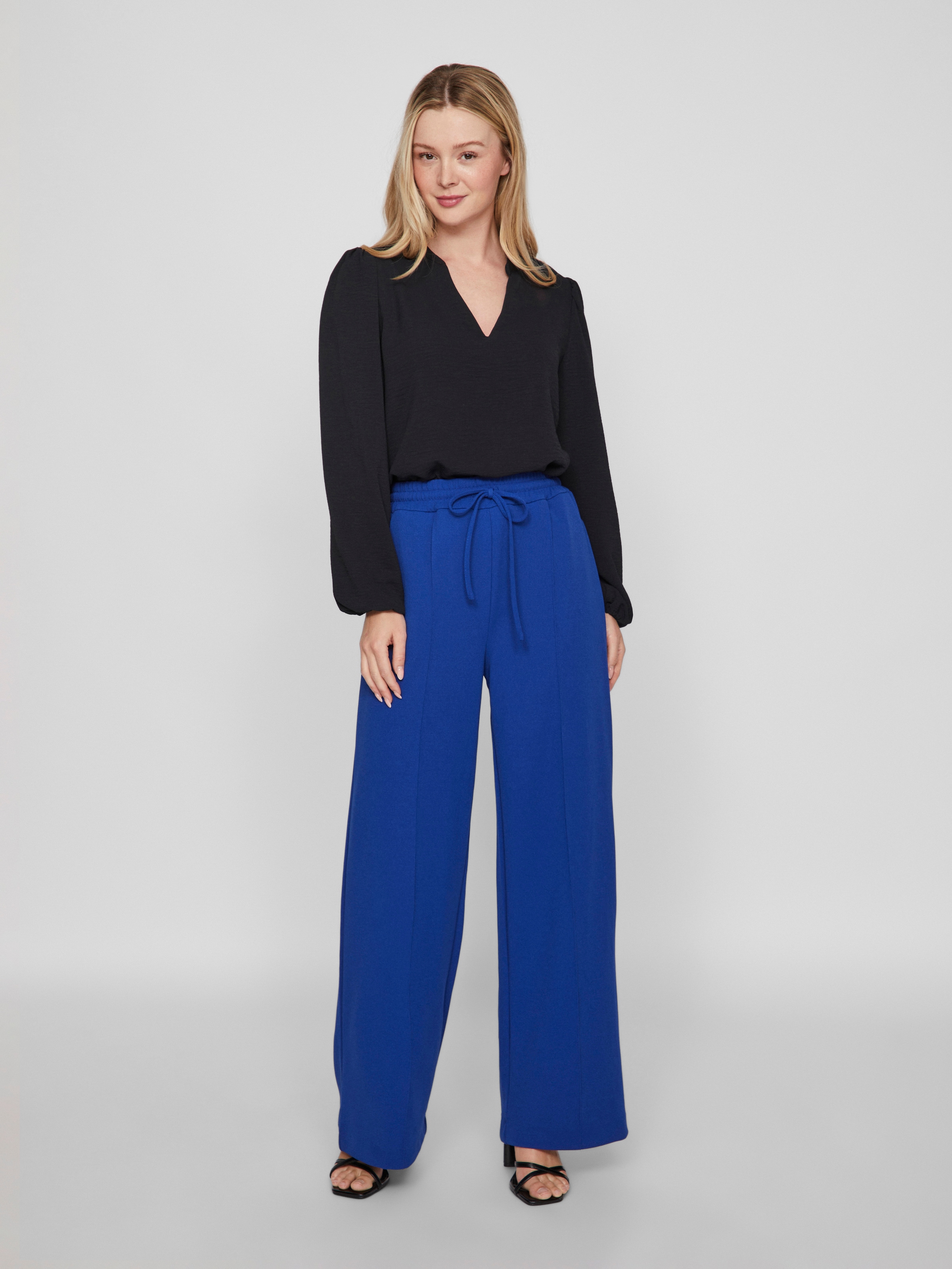 Vila Blusenshirt »VIRELLA V-NECK L/S TOP - NOOS«