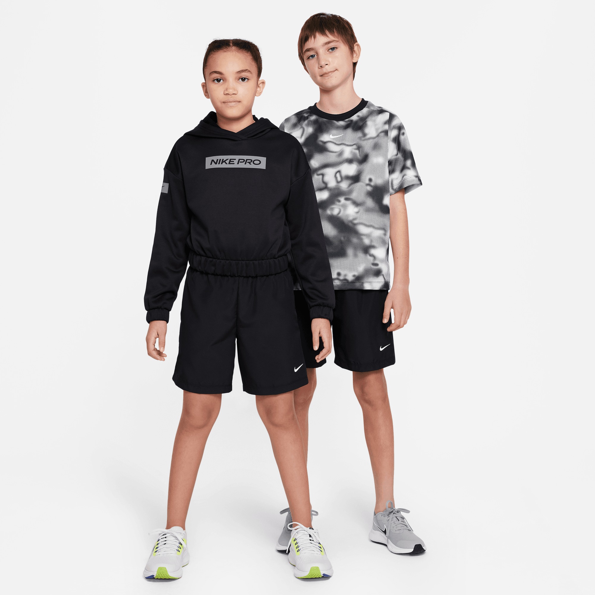 Nike Shorts »B NK DF MULTI WVN SHORT«  Für Kinder und Jugendliche