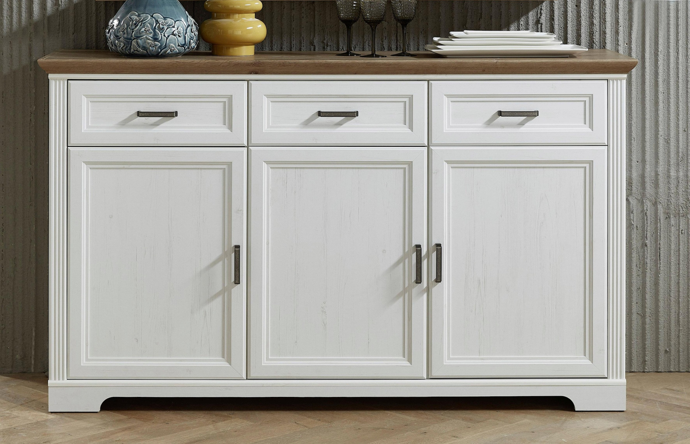 Innostyle Sideboard »Jasmin« Breite 166 cm, 3 Holztüren, 3 Schubkästen