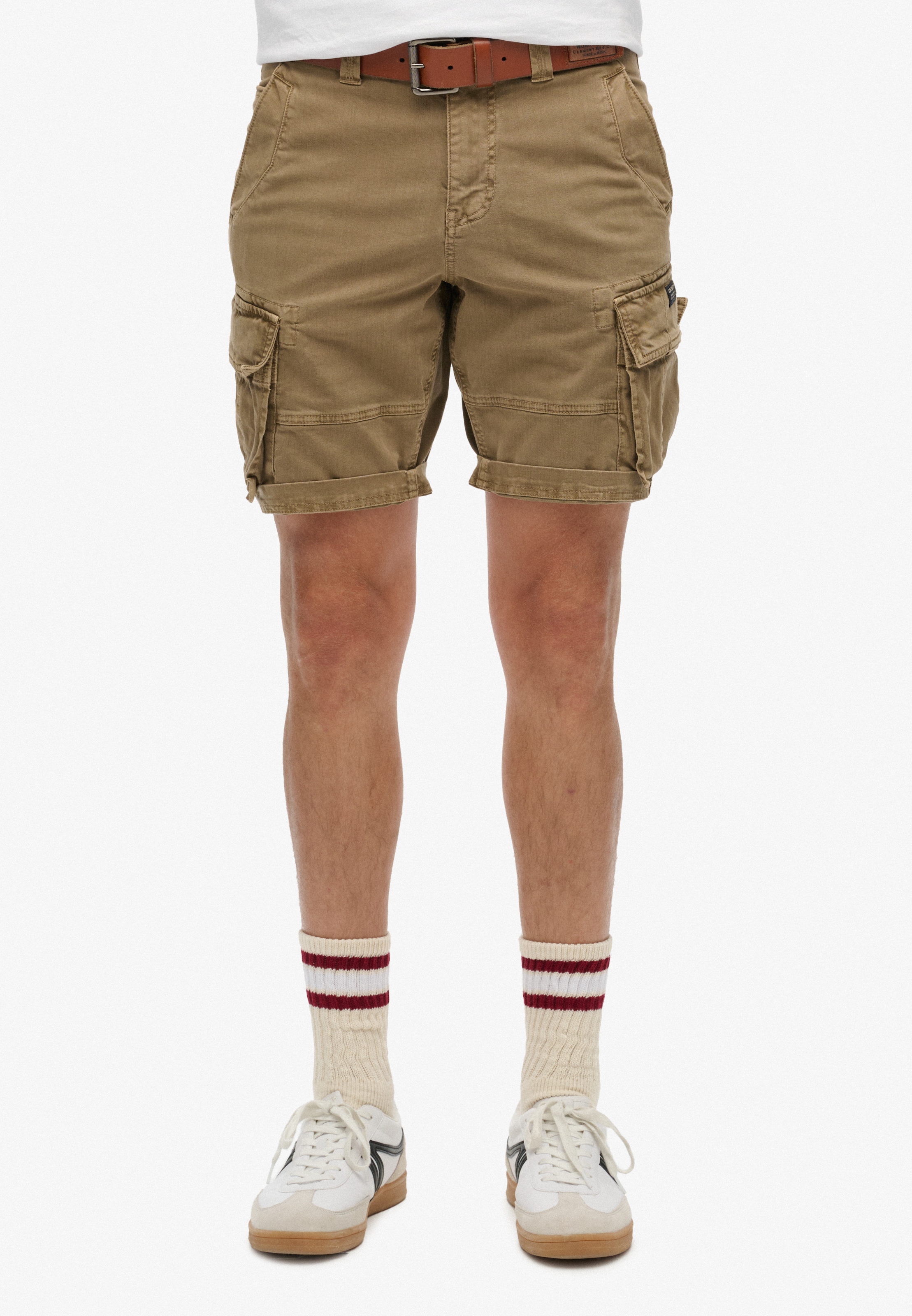 Superdry Cargobermudas »CORE CARGO SHORT«  Straight Fit, mit Reißverschluss und 1-Knopf-Verschluss, knielang
