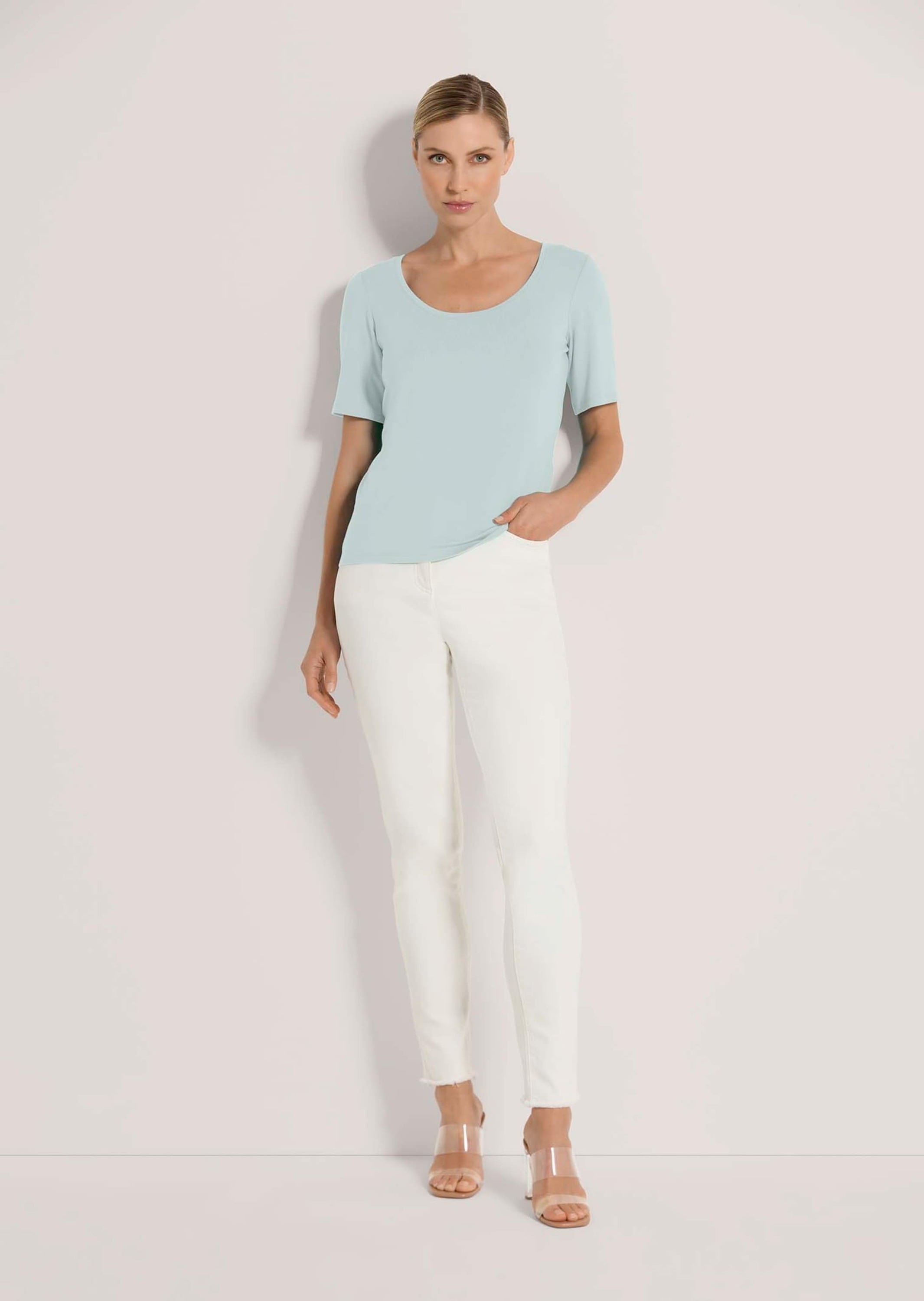 MADELEINE Kurzarmshirt »Shirt Sommerliches Basicshirt mit Rundhalsausschnitt«