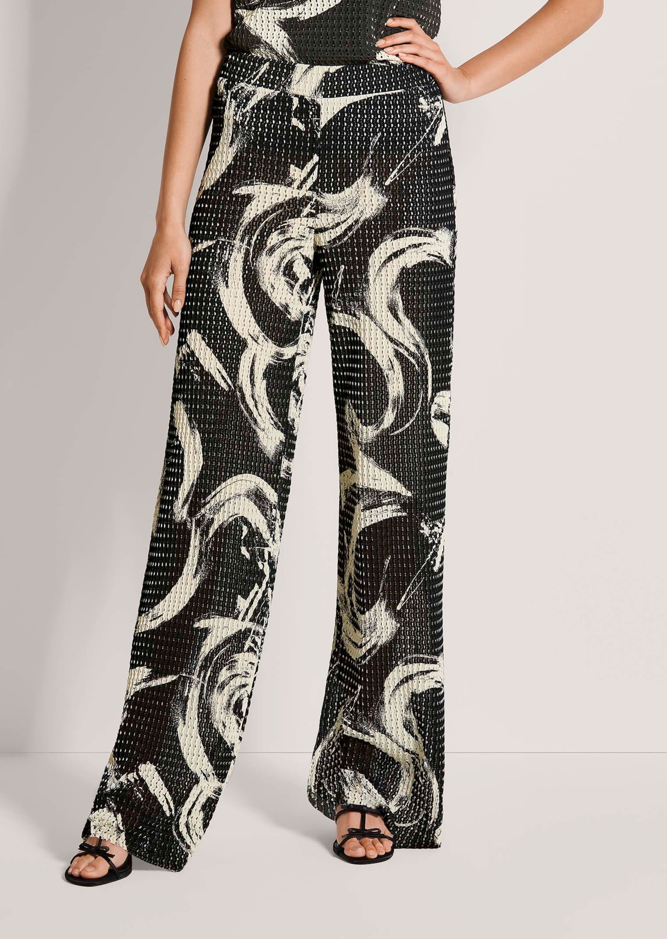 MADELEINE Chinos »Jerseyhose Druckhose mit abstraktem Print«