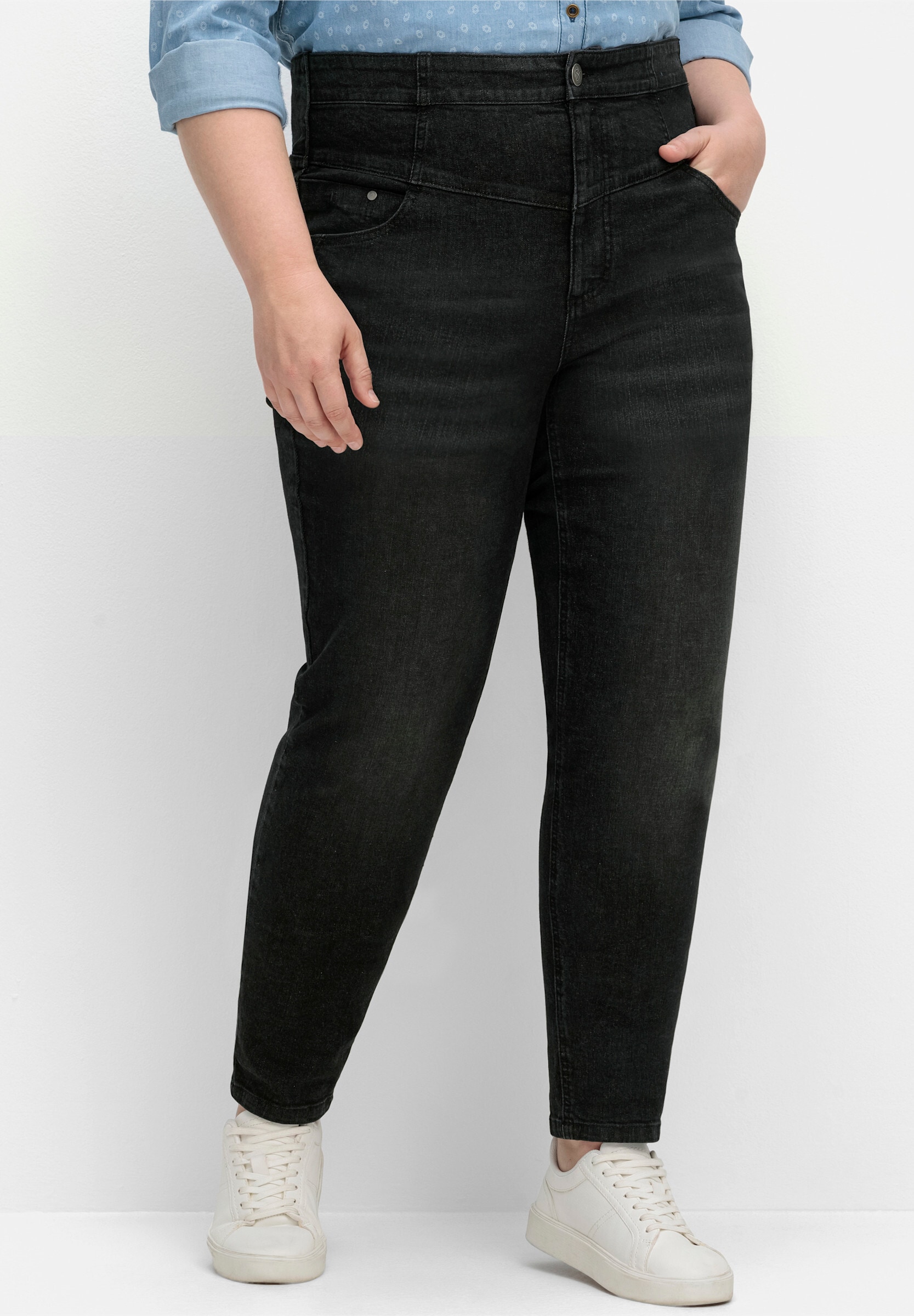 Sheego Bequeme Jeans »Stretch-Jeans High-waist-Jeans in schmaler Form« mit breitem High-Waist-Bund