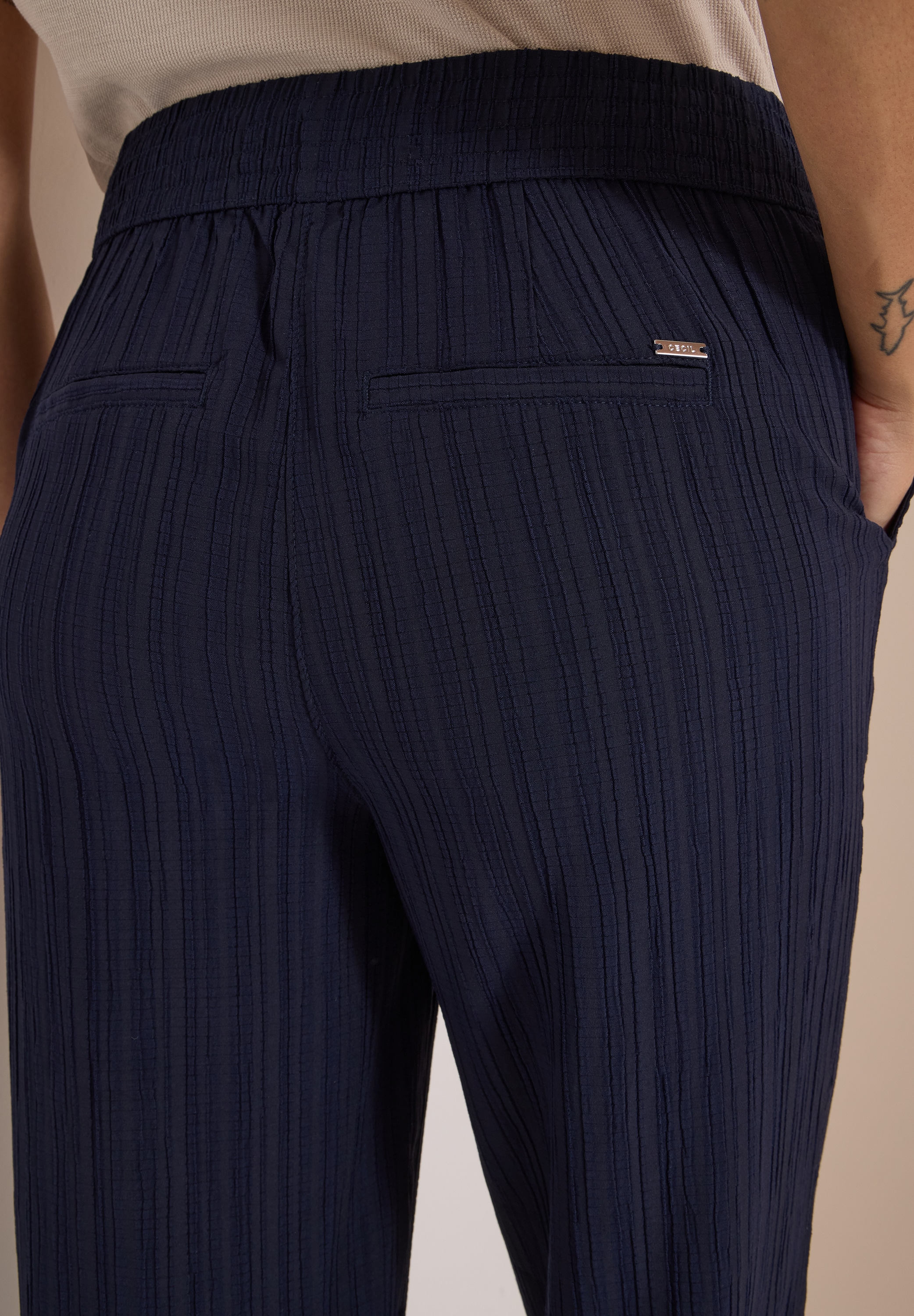 Cecil Stoffhose »Style Neele«  Sommerhose im Loose Fit mit Struktur-Streifen
