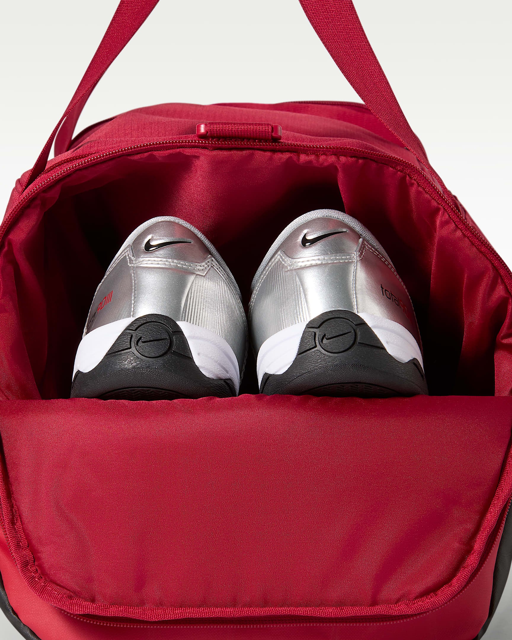 Nike Sporttasche »NK BRSLA S DUFF - X« mit belüftetem Seitenfach, aus Polyester