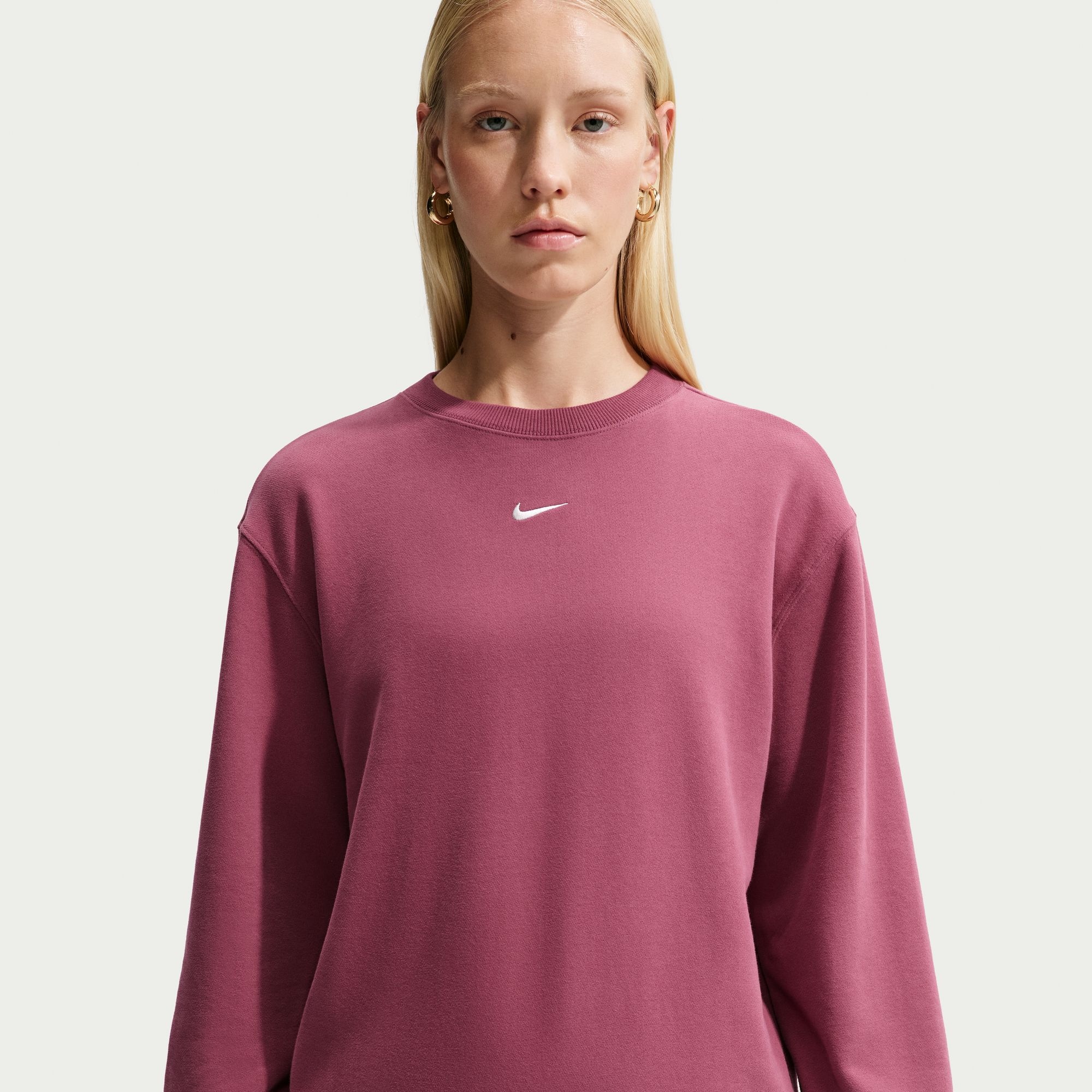 Nike Sportswear Sweatshirt »W NK STDO FLC LW STD CREW«, mit Rundhalsausschnitt, aus angerauter Sweatware, in normaler Länge
