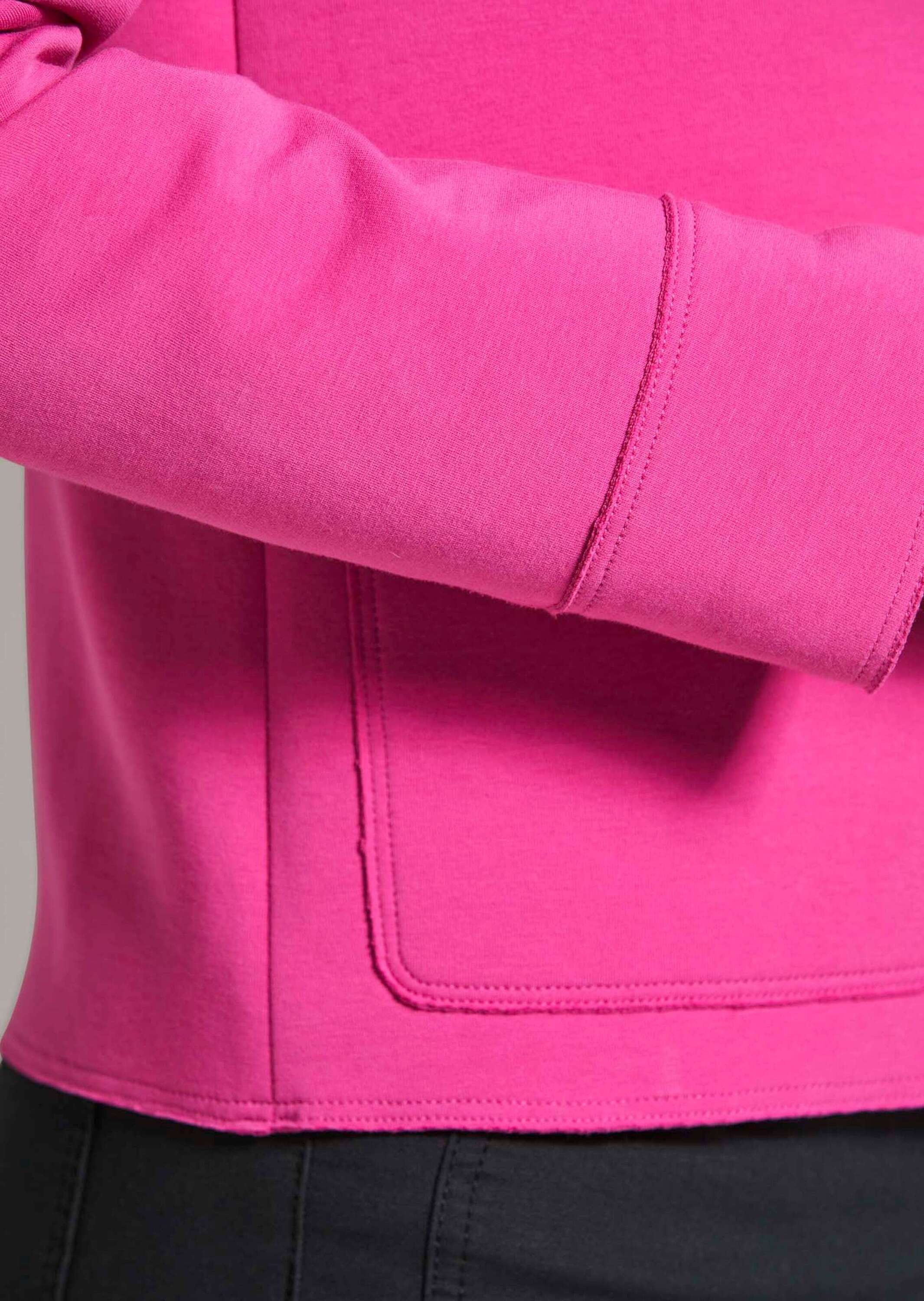 MADELEINE Outdoorjacke »Jacke Trendstarke Kurzjacke mit Kettenaufhänger«