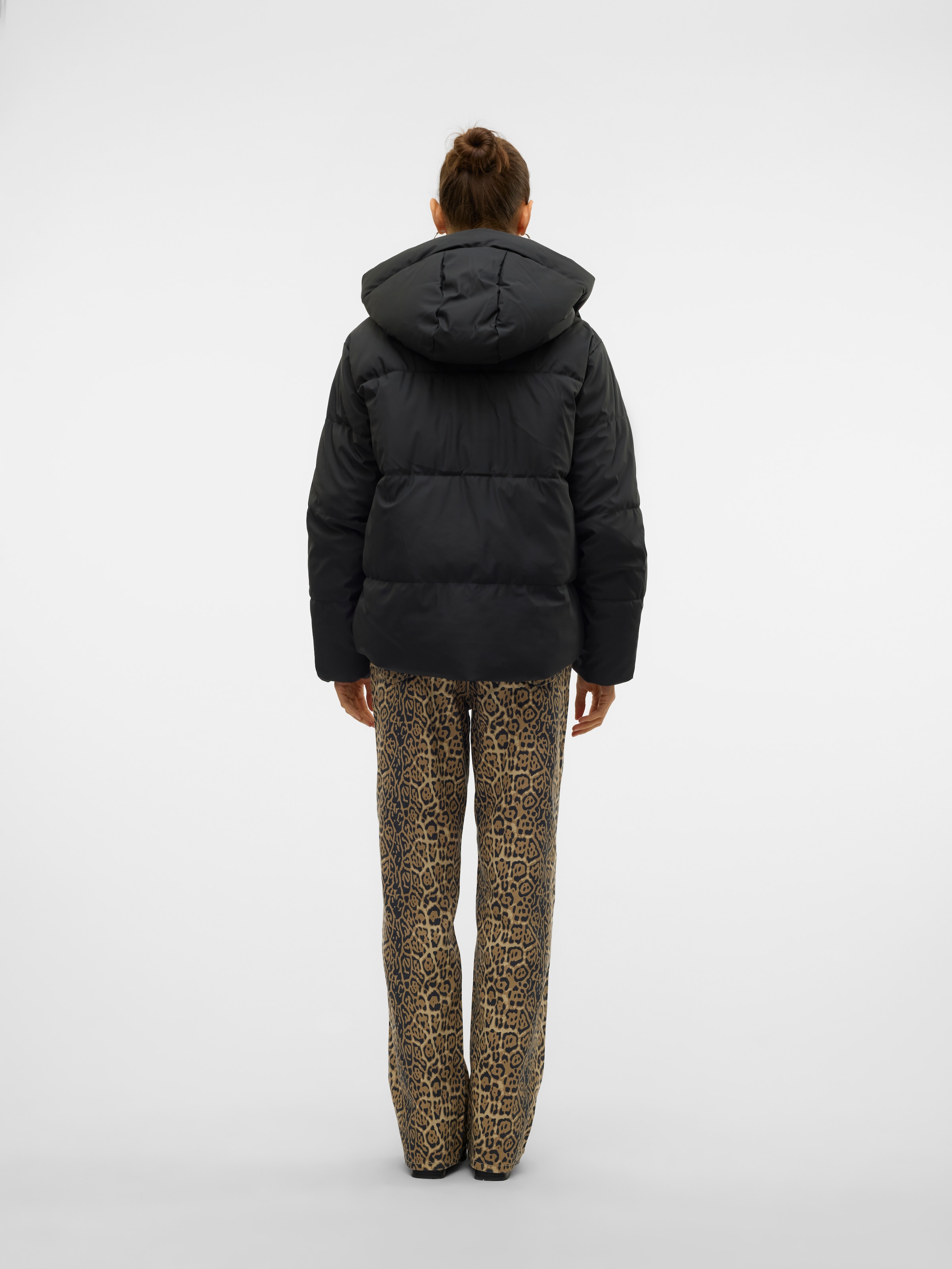 Vero Moda Steppjacke »VMGRETAKYLIE SHORT COATED JACKET NOOS«, mit Kapuze