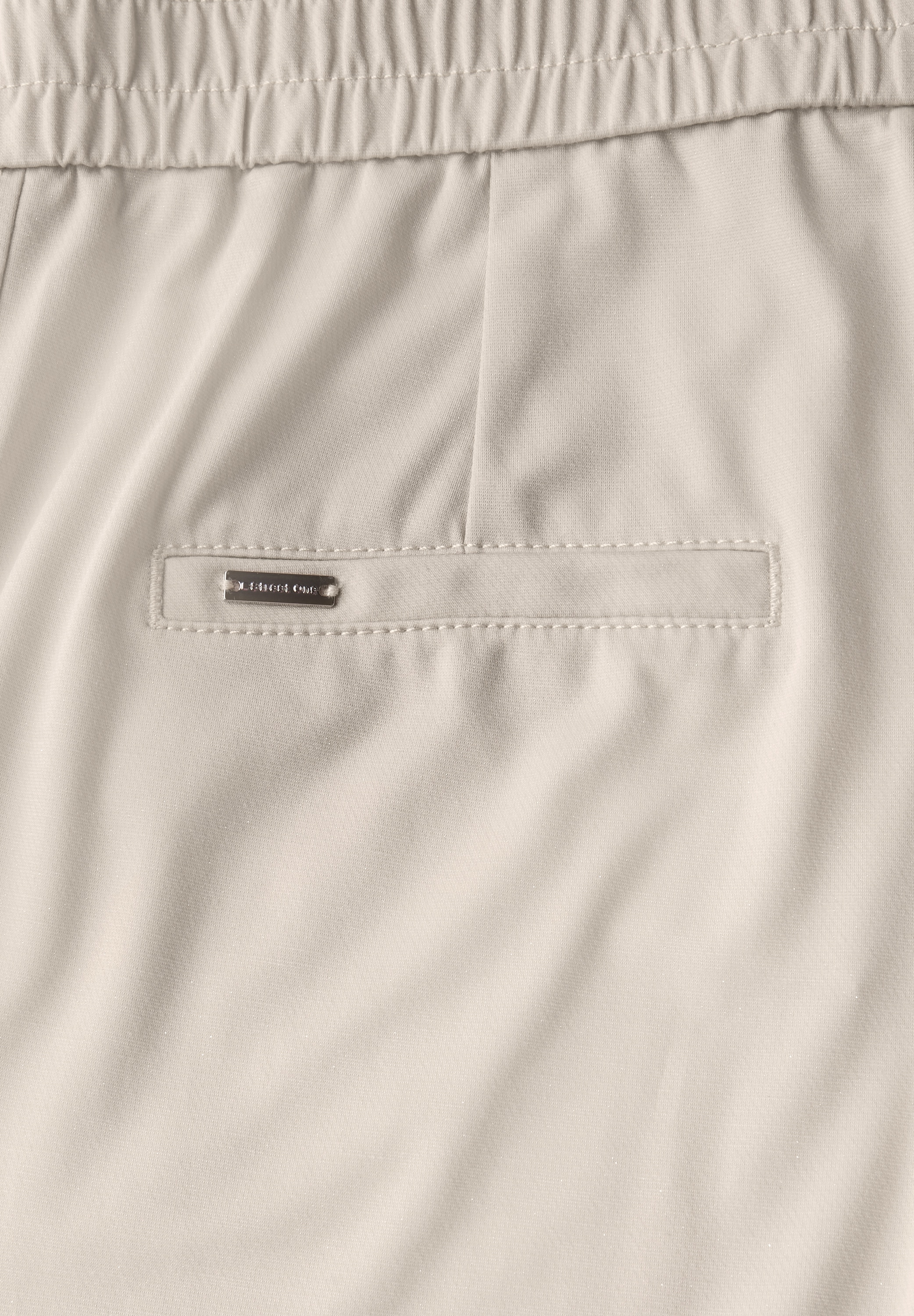 STREET ONE Stoffhose, mit schimmerndem Schnallendetail und weitem Bein