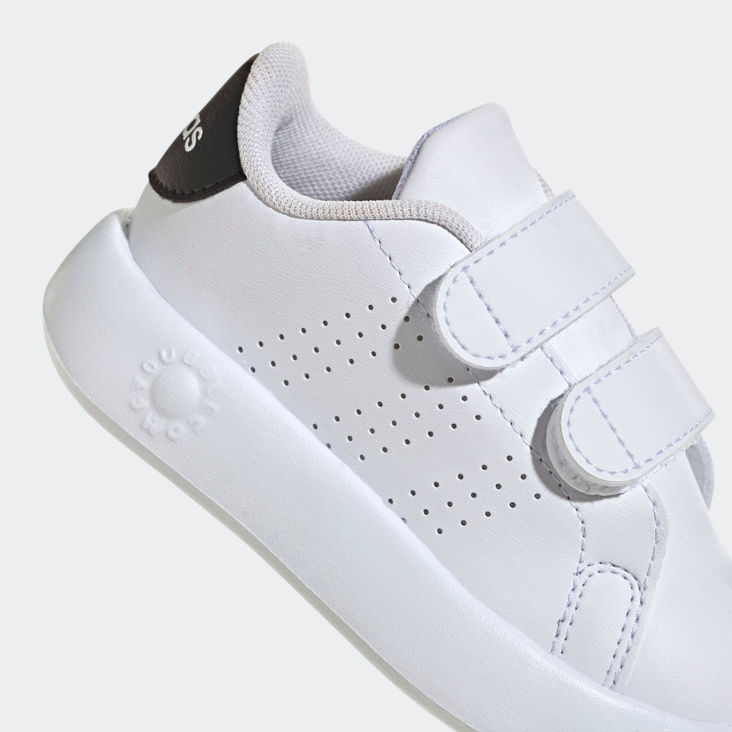 adidas Sportswear Klettschuh »ADVANTAGE KIDS«, Design auf den Spuren des adidas Stan Smith, für Kinder