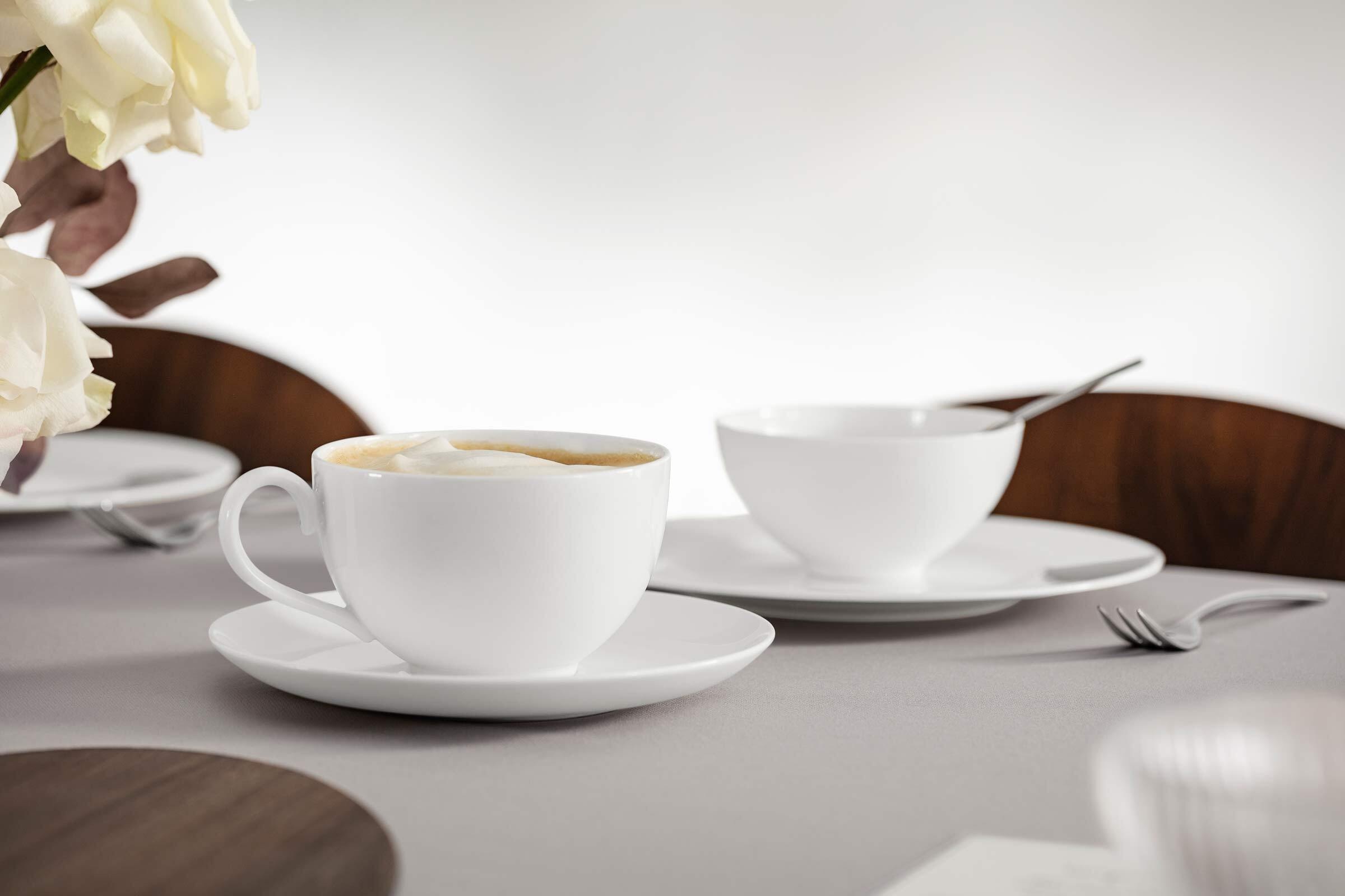 Villeroy & Boch Tasse »Café au Lait Tasse mit Untertasse Royal 400 ml weiß«