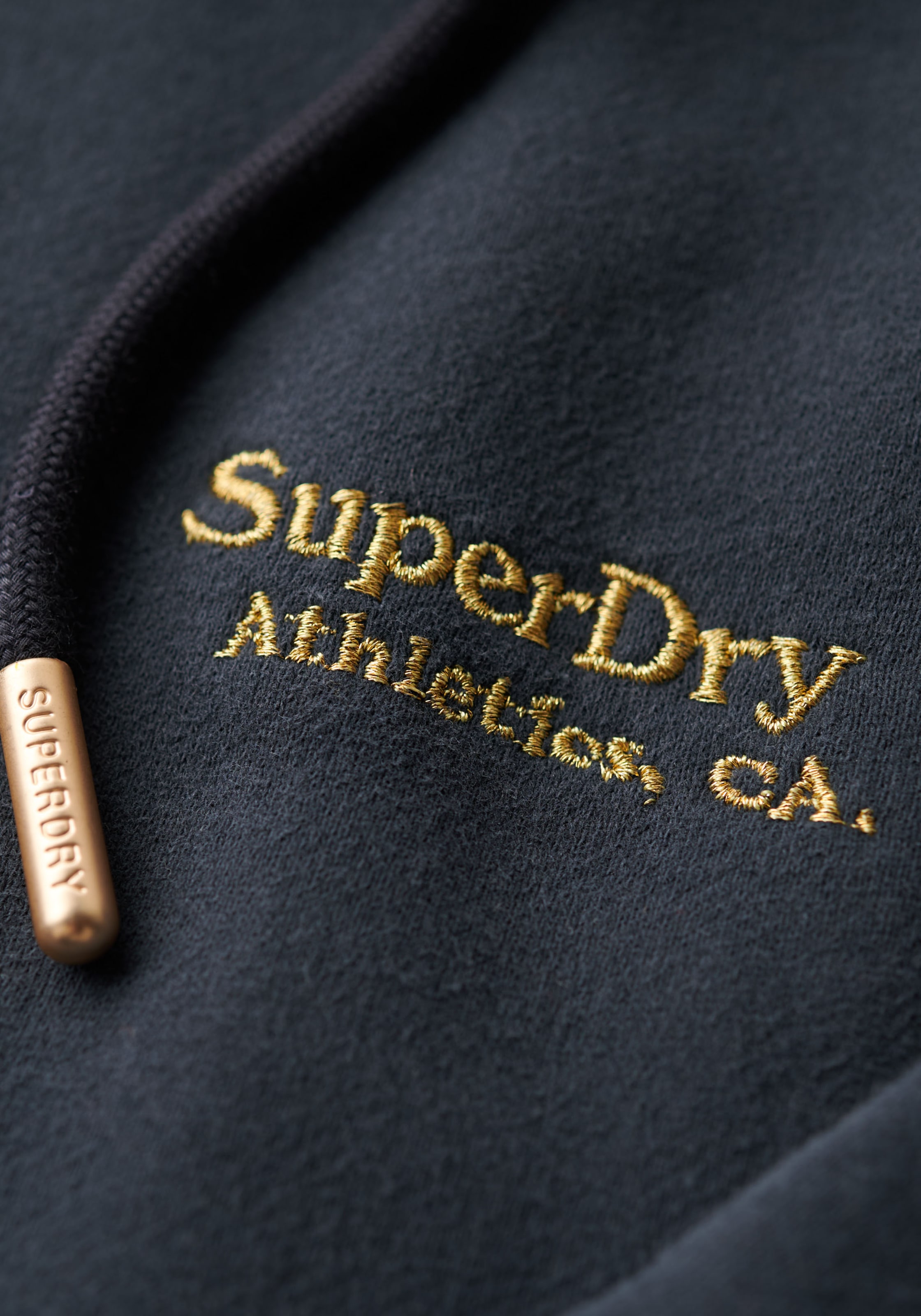 Superdry Kapuzensweatjacke »ESSENTIAL LOGO ZIP HOODIE«, mit Logostickerei