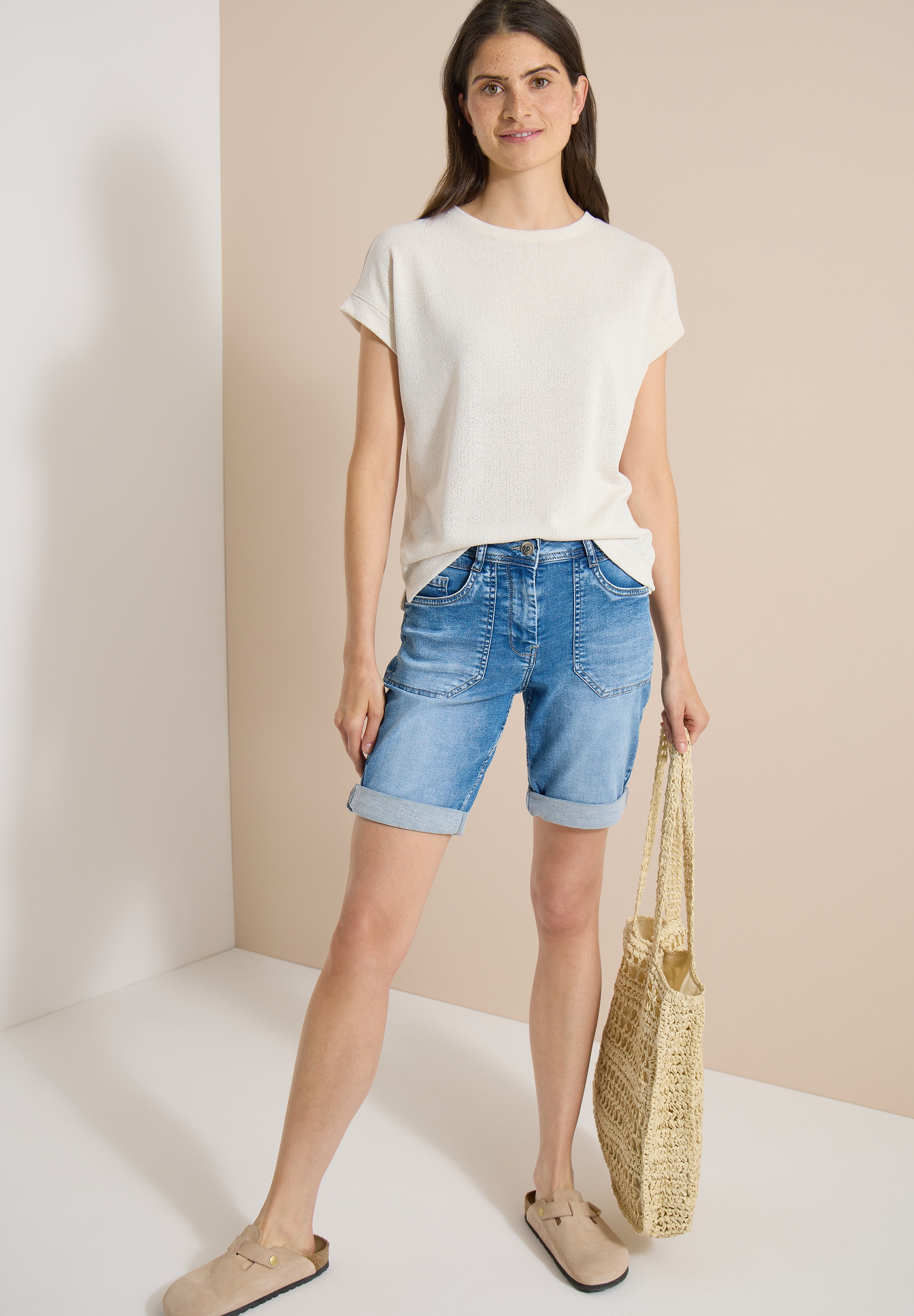 Cecil Jeansshorts »Style Tracey« mit Aufschlag, aufgesetzte Taschen, schmales Bein