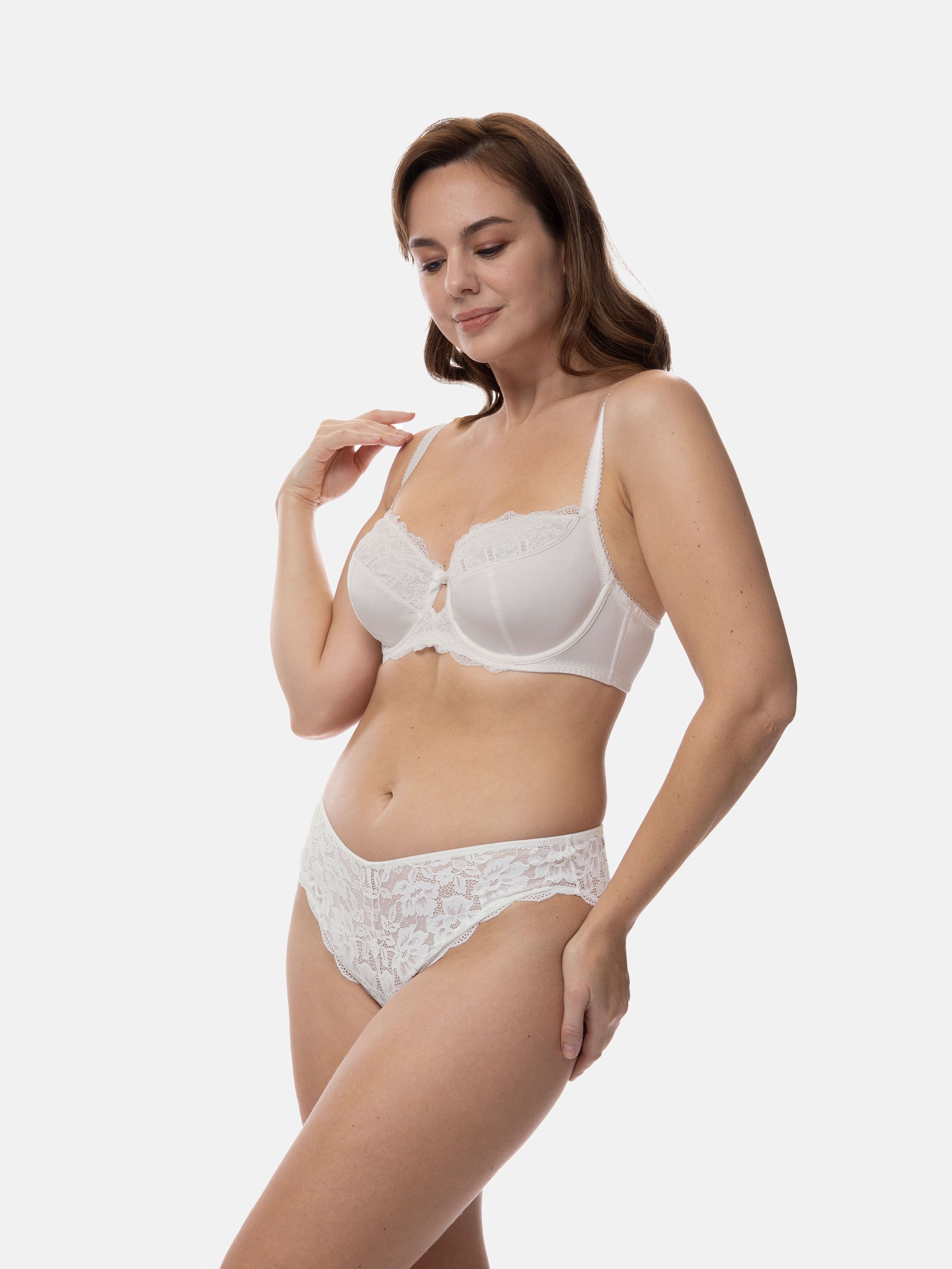 Dorina Bügel-BH »Celine« mit Spitzendetails, verstellbare Träger