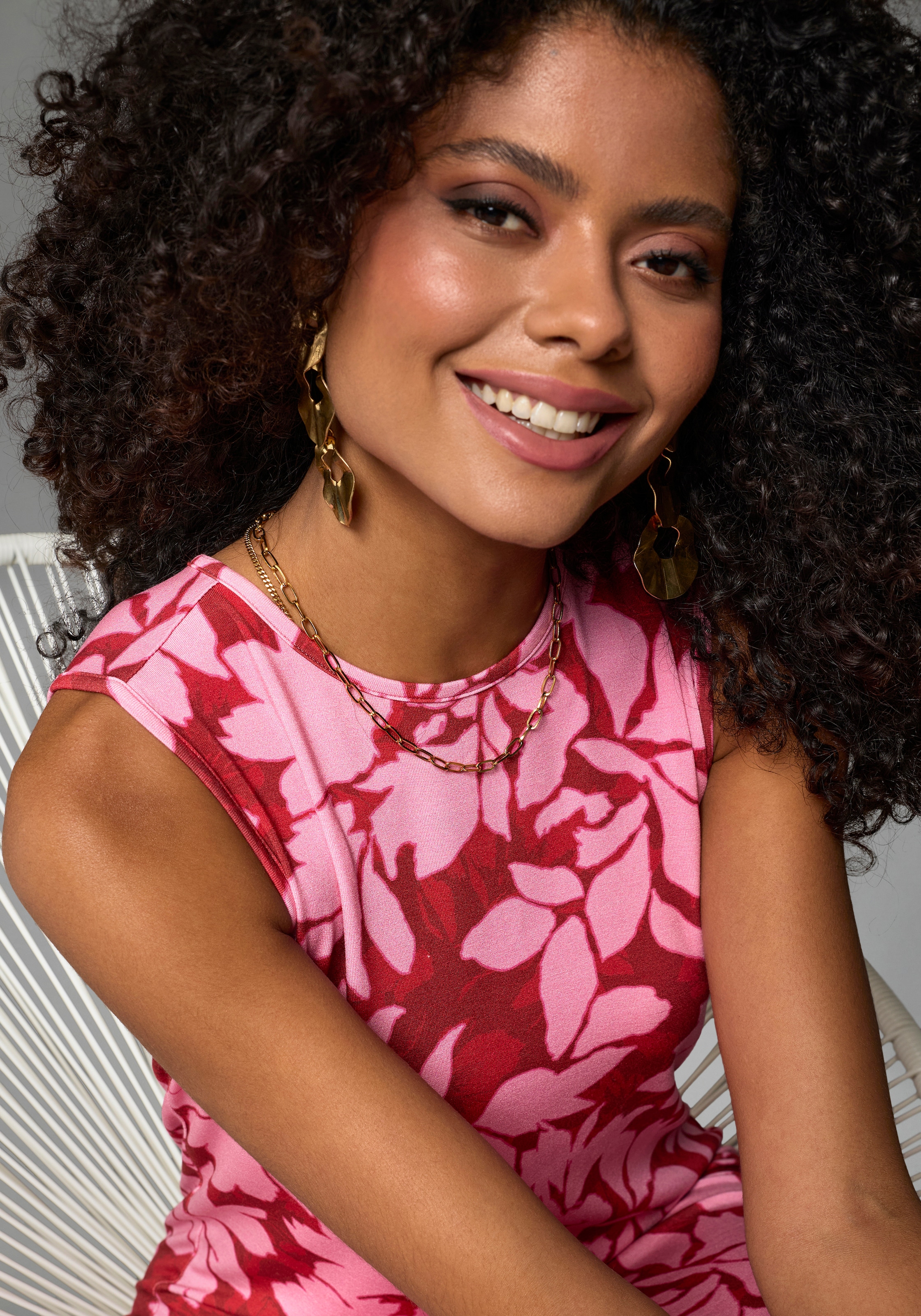 Laura Scott Sommerkleid mit geblümtem Design, aus Viskose und Elasthan, ärmellos