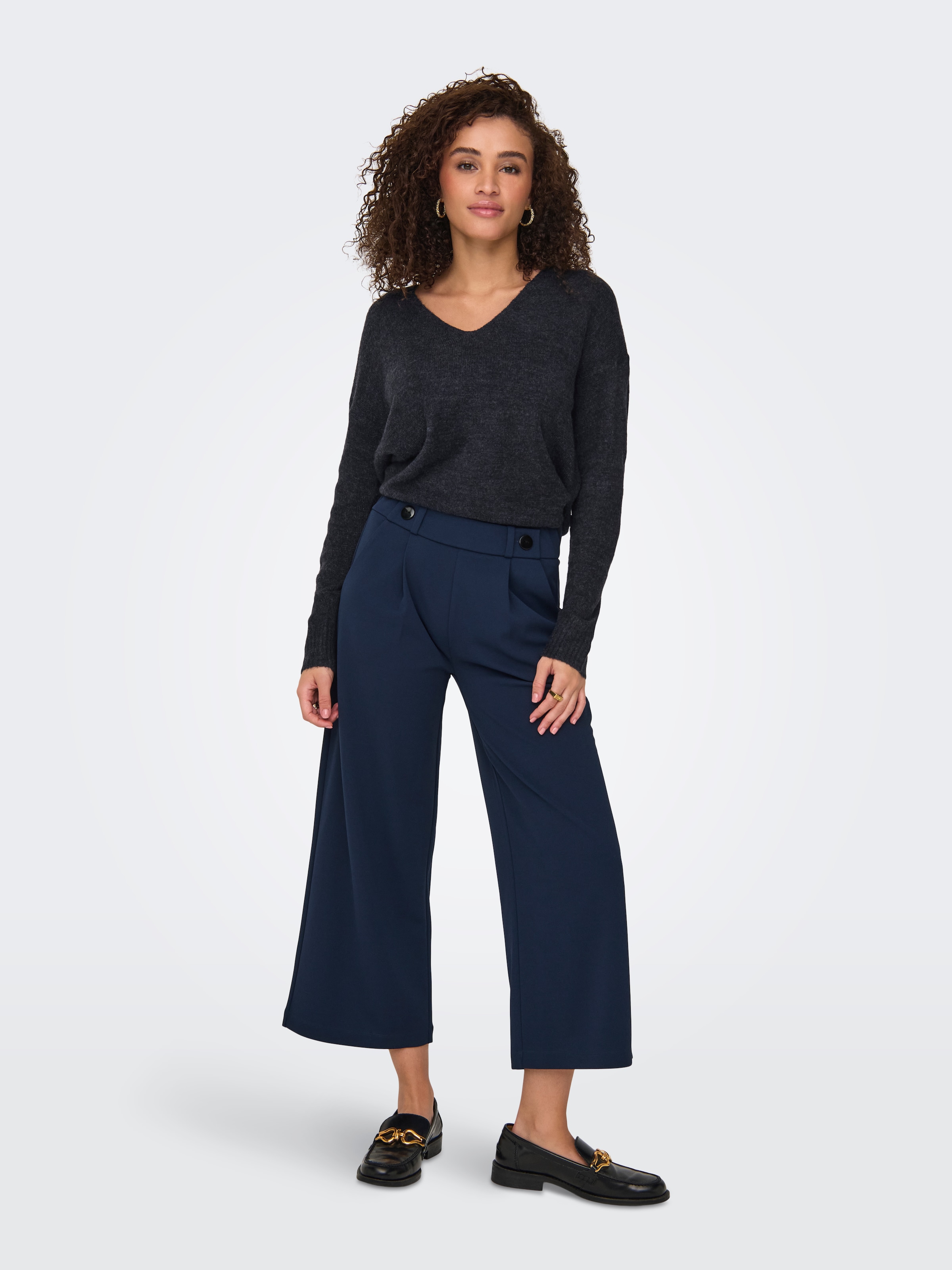 JDY V-Ausschnitt-Pullover »JDYELANORA L/S V-NECK PULLO. KNT NOOS«, mit leicht überschnittenen Schultern