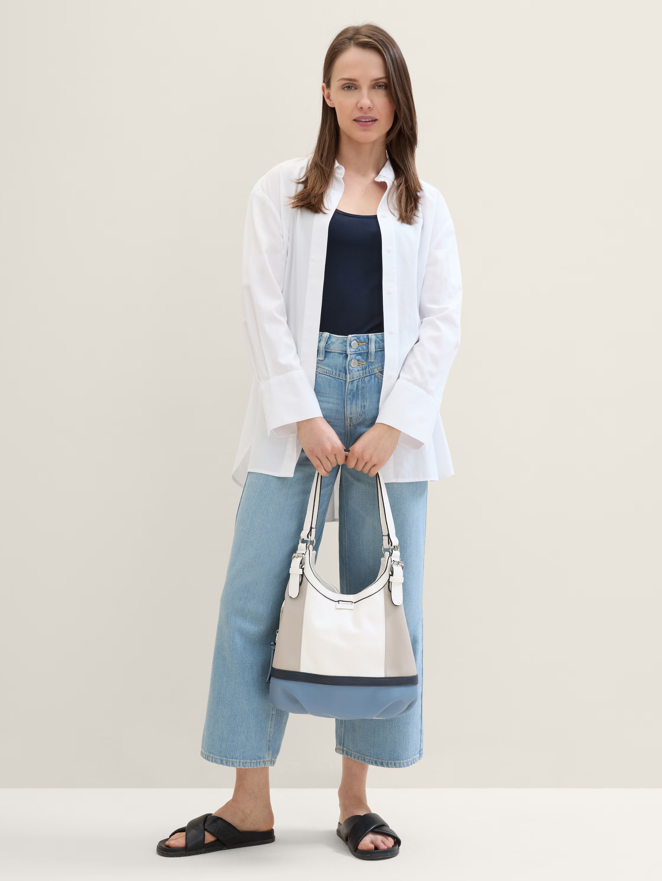 TOM TAILOR Shopper »Juna«, aus soft genarbtem ledrigen Material mit glänzenden Metall-Accessoires